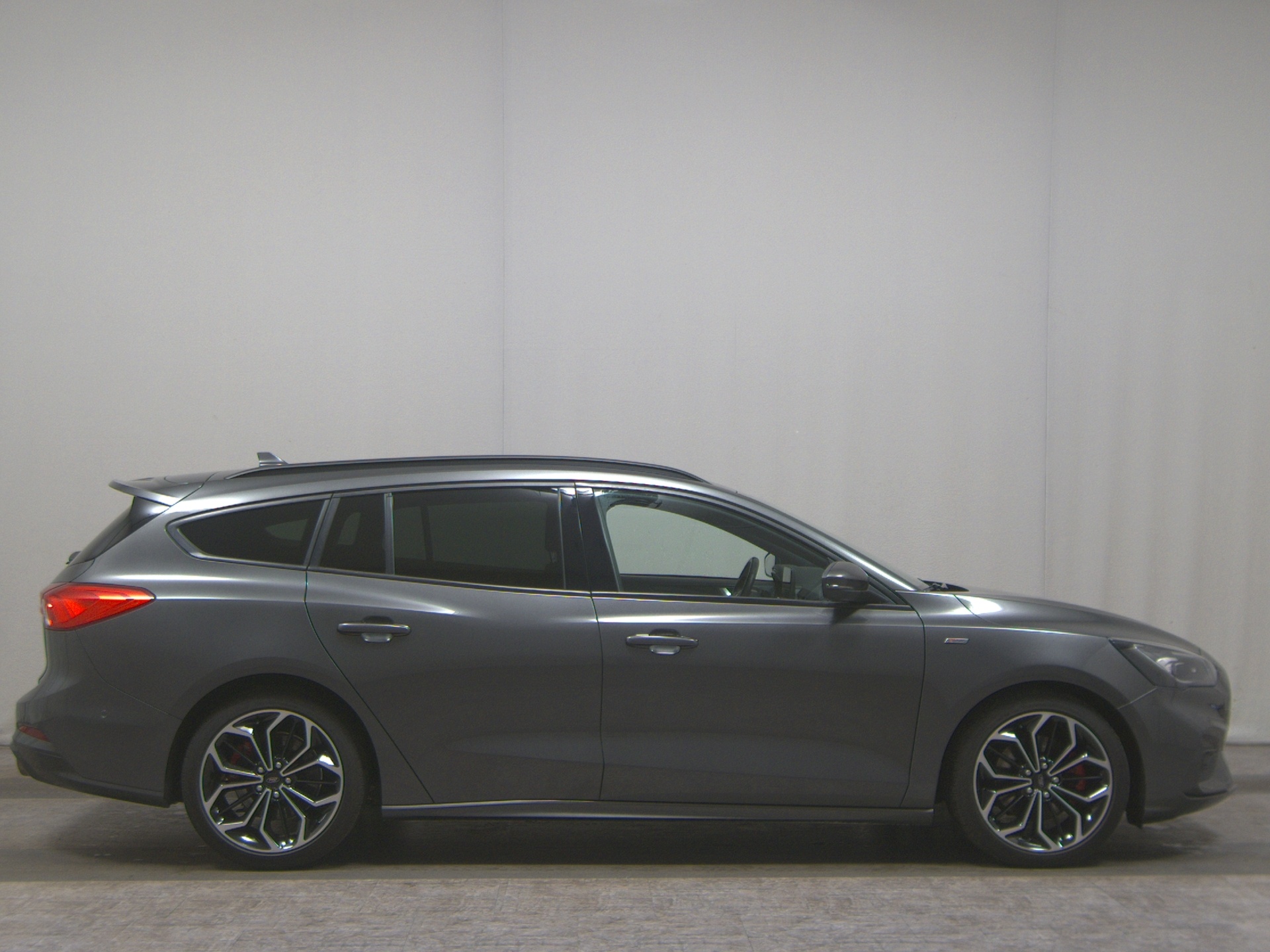 Ford Focus Turnier 1.5 EB ST-Line X Navi DC LED RFK