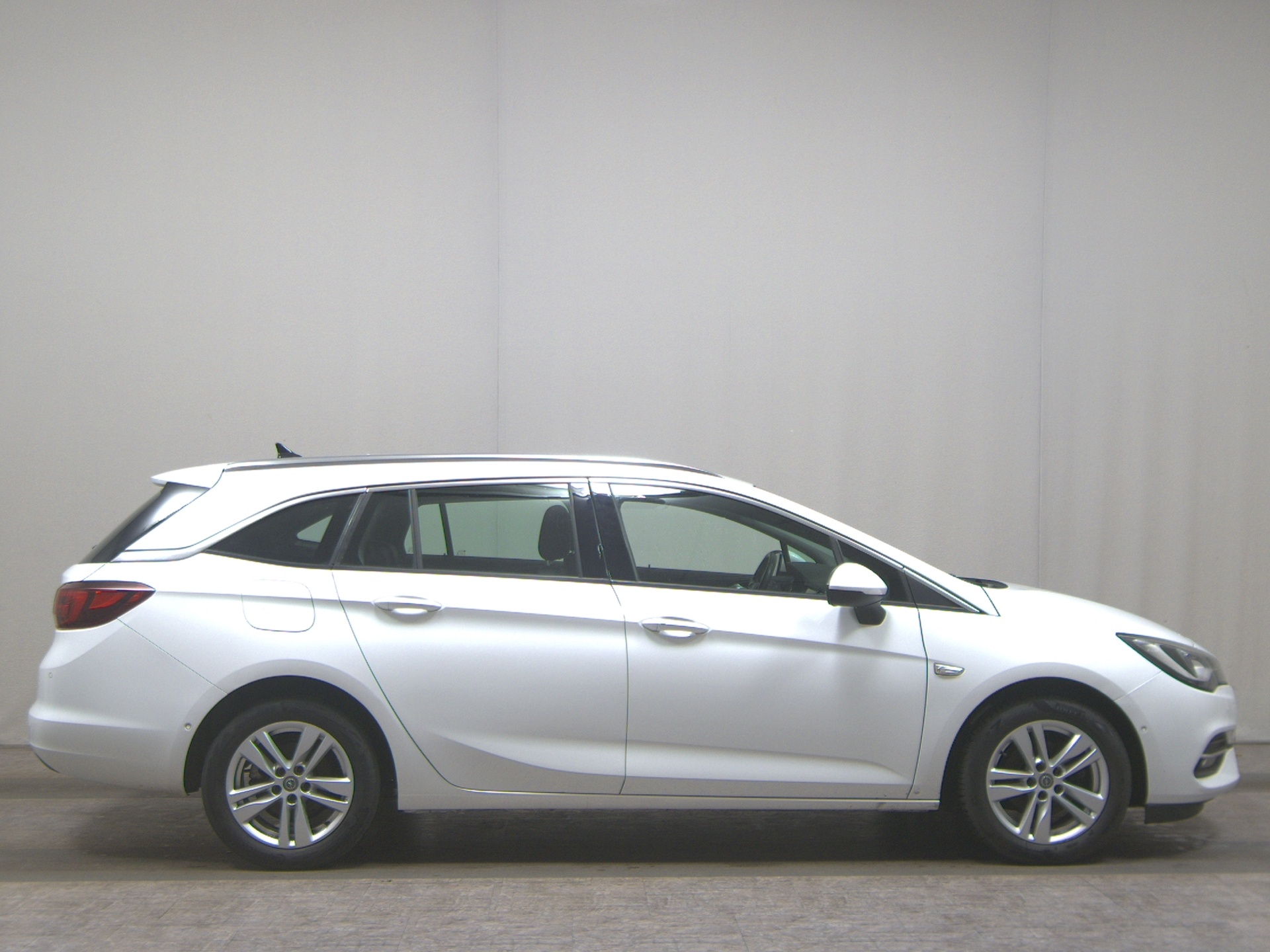 Opel Astra ST 1.5 D Business Elegance Navi LED RFK