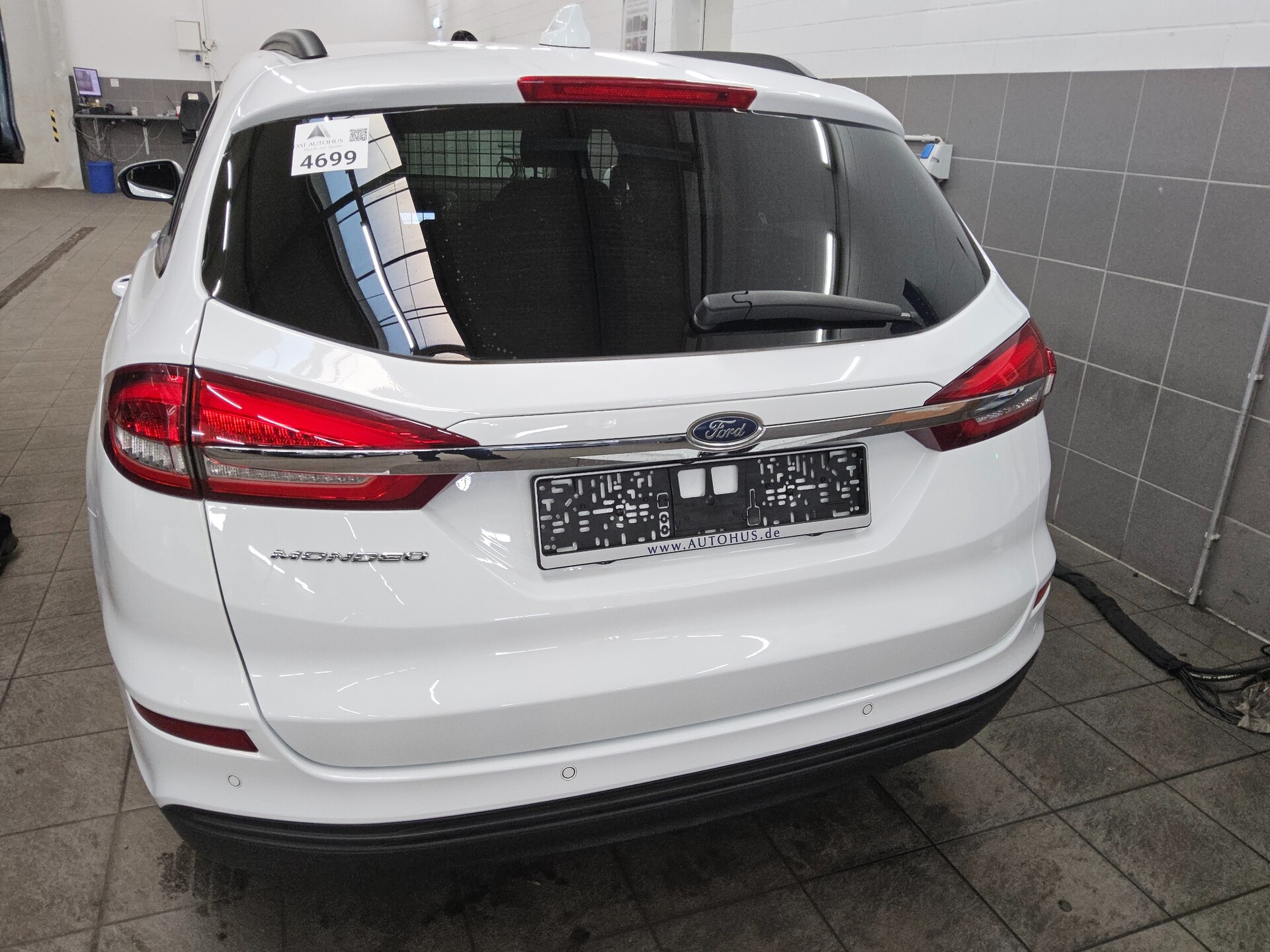 Ford Mondeo Turnier 2.0 EB Trend Navi 4xShz AHK RFK 11