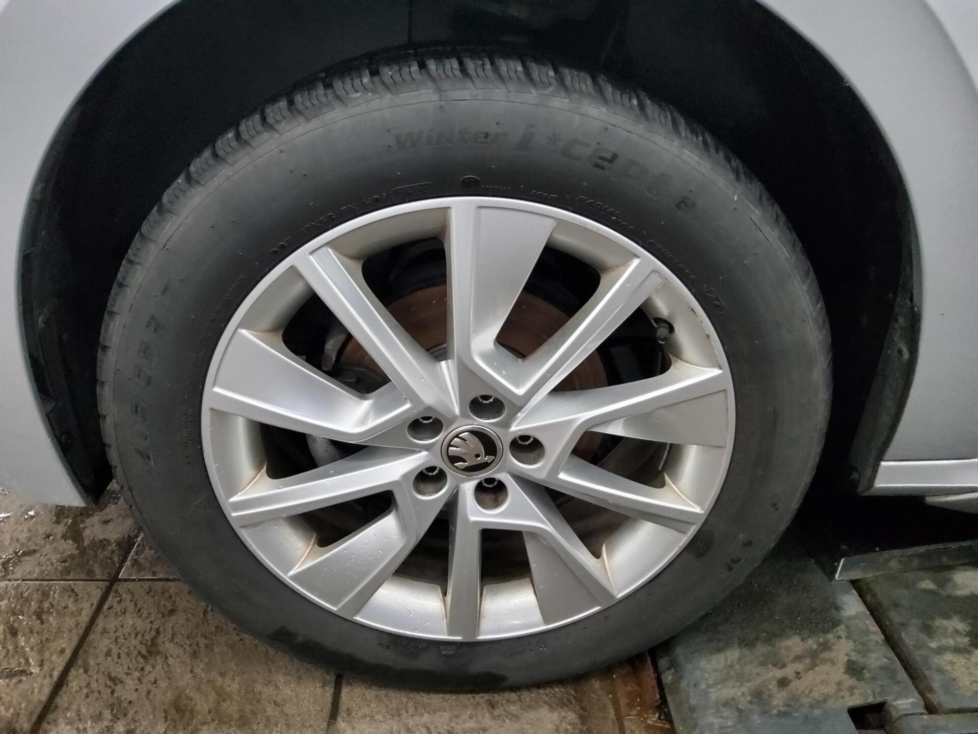 Skoda Kamiq 1.5 TSI Style Navi LED virtual ACC 11