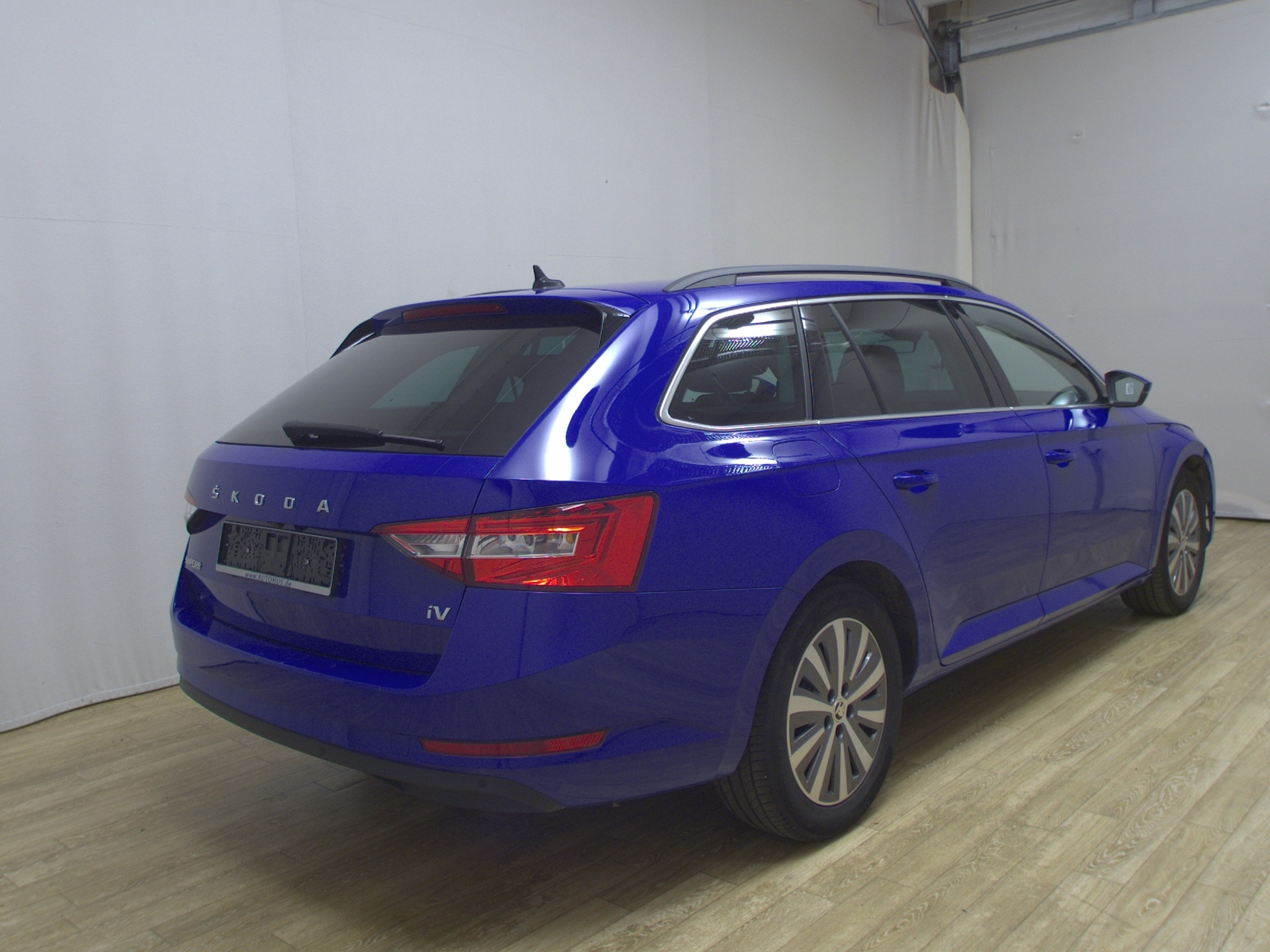 Skoda Superb Kombi 1.4 TSI iV Ambition Navi vc RFK ACC 4