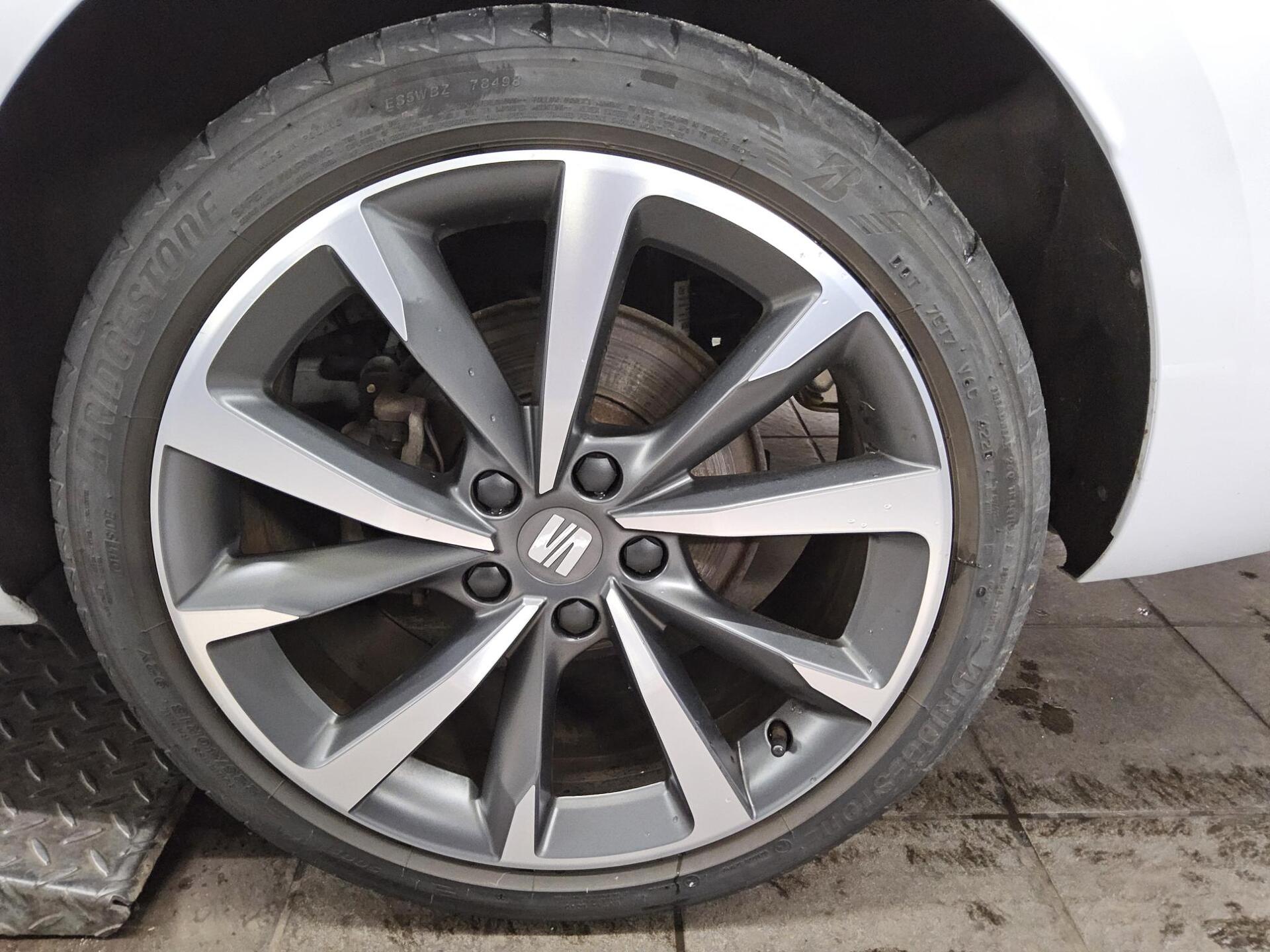 Seat Leon Sportstourer 1.4 e-HYBRID FR Navi LED RFK 11