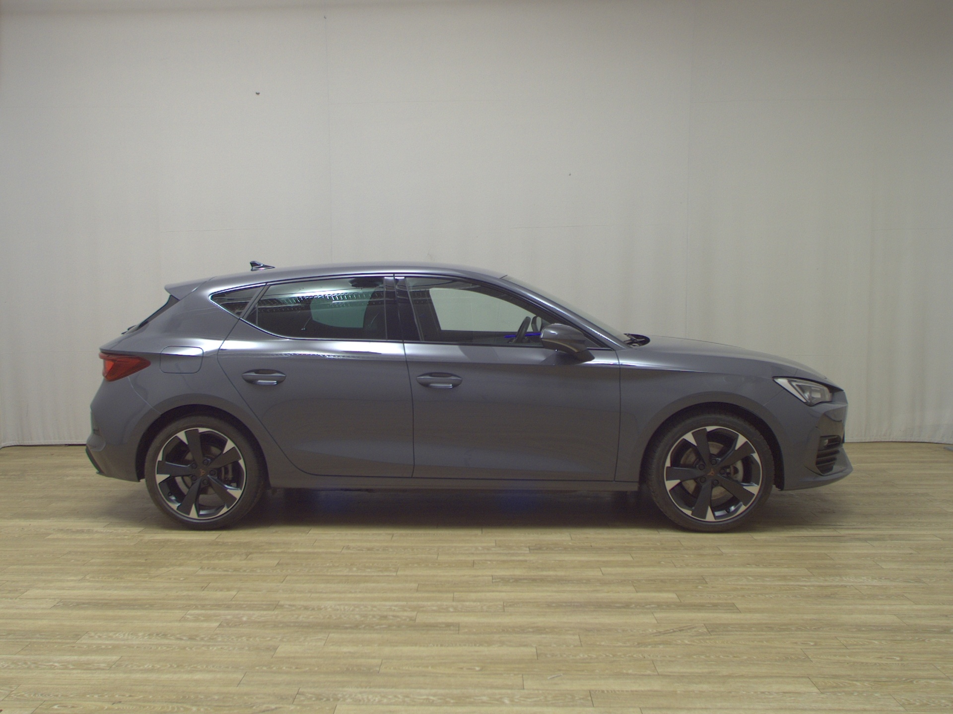 Cupra Leon 1.4 e-Hybrid Navi LED vc ACC PDC Shz