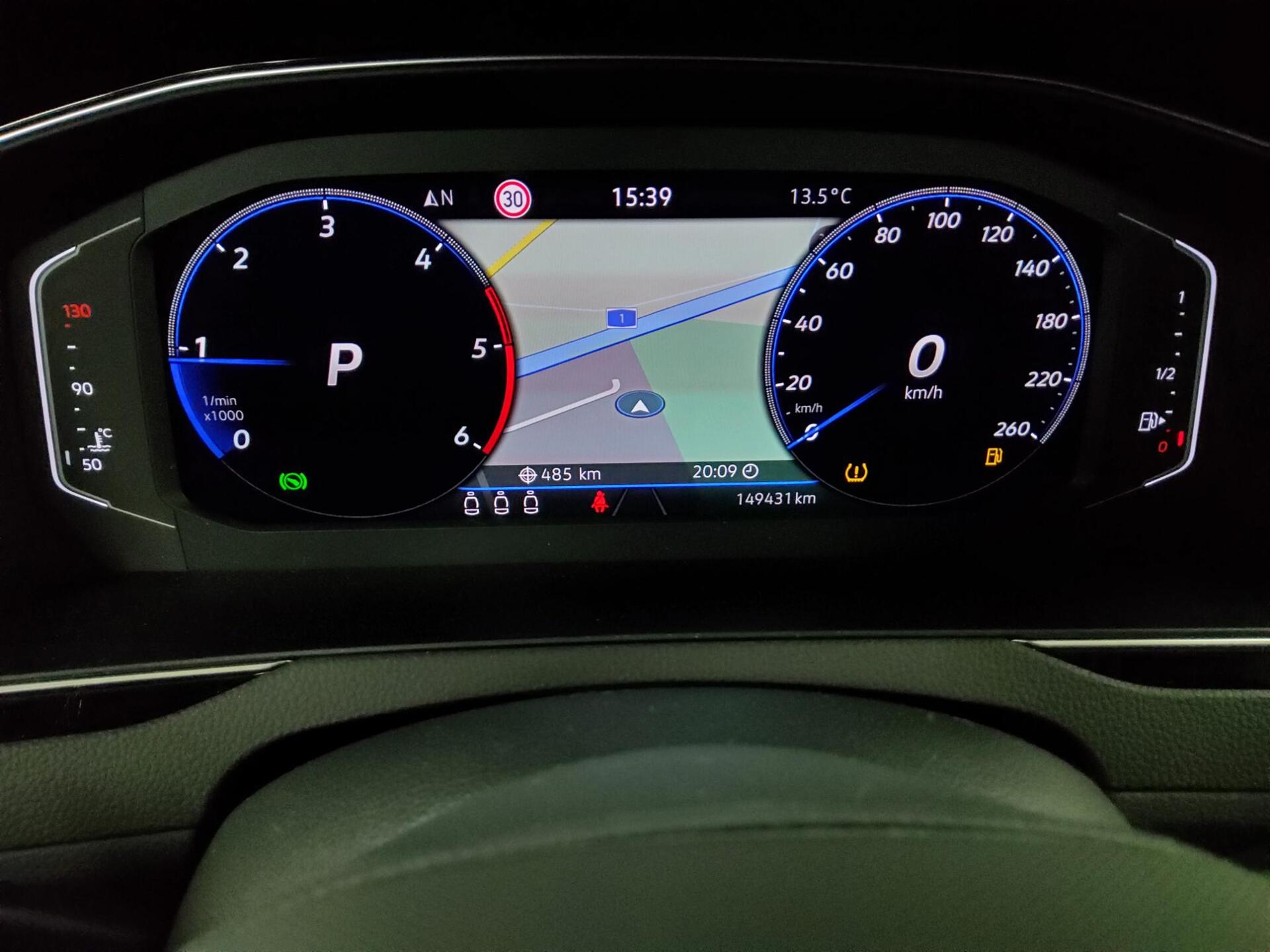 Volkswagen Passat Var. 2.0 TDI Business Navi LED AID AHK 8