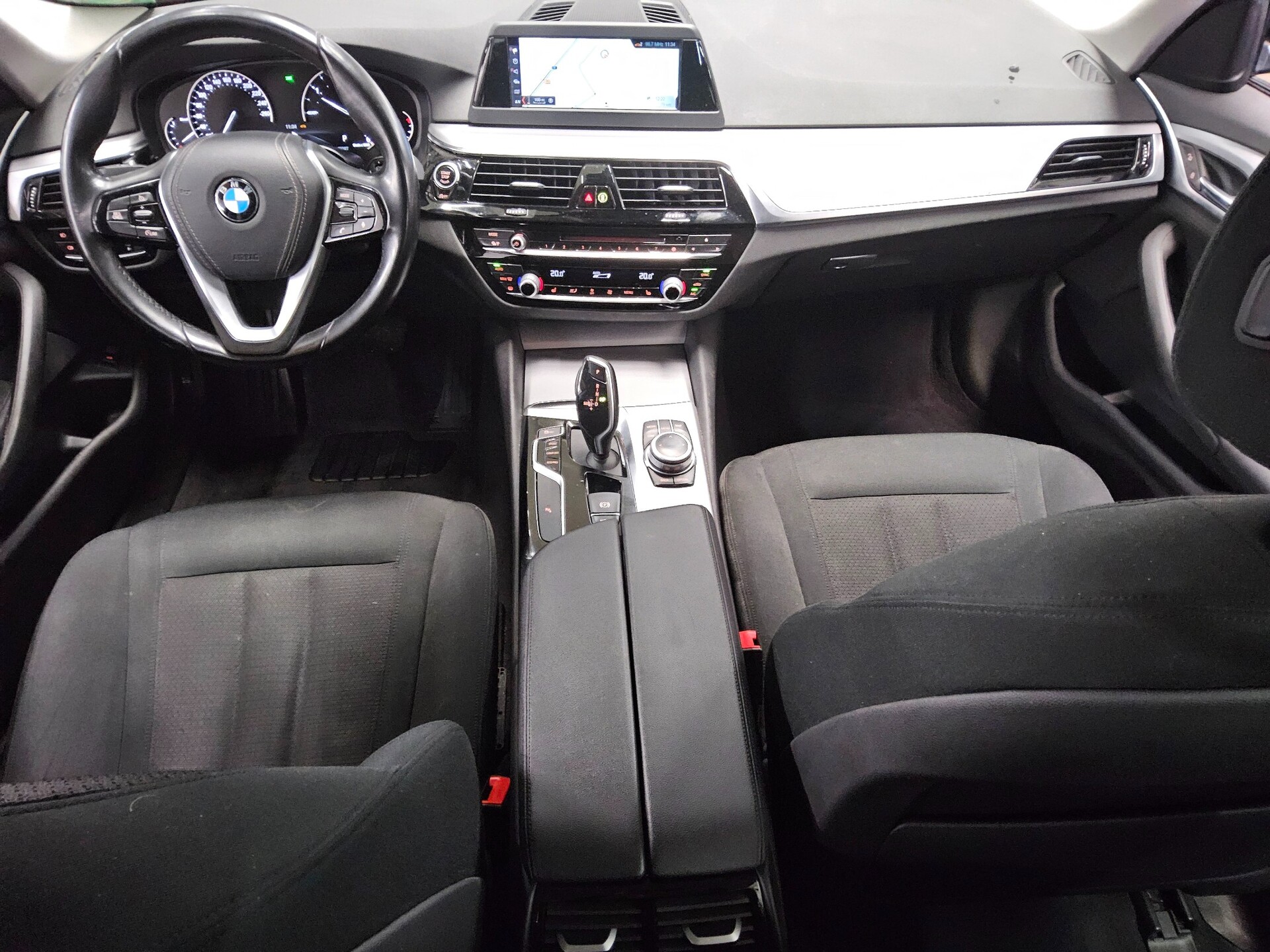 BMW 520dA Touring Navi LED PDC SHZ 5