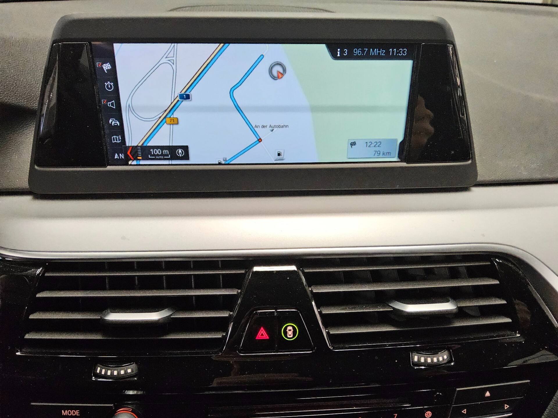 BMW 520dA Touring Navi LED PDC SHZ 7