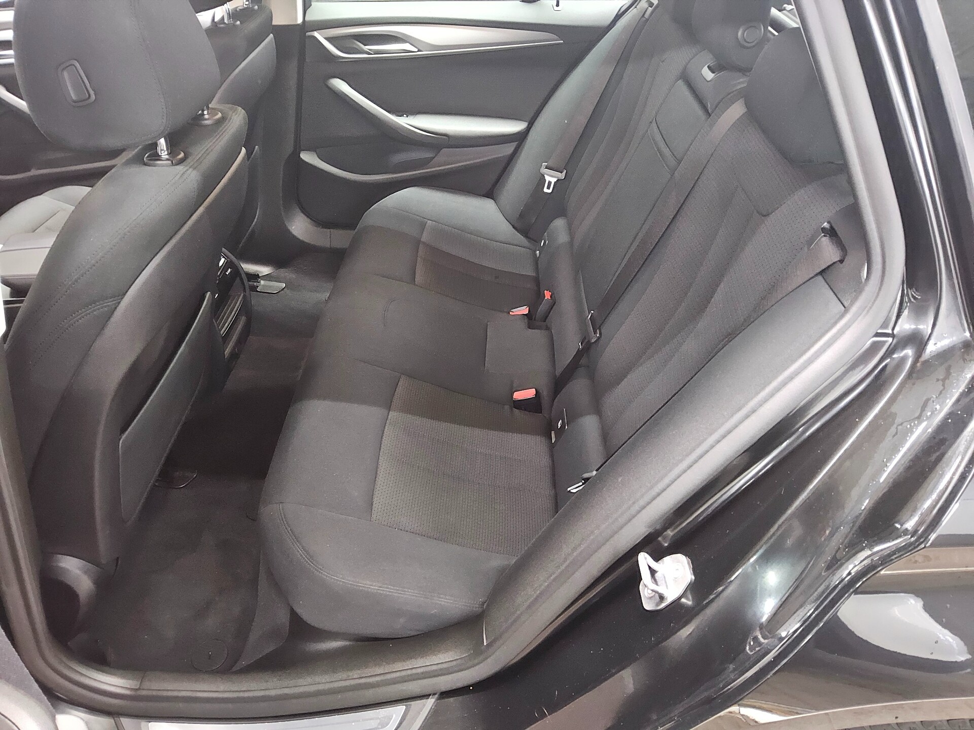 BMW 520dA Touring Navi LED PDC SHZ 13