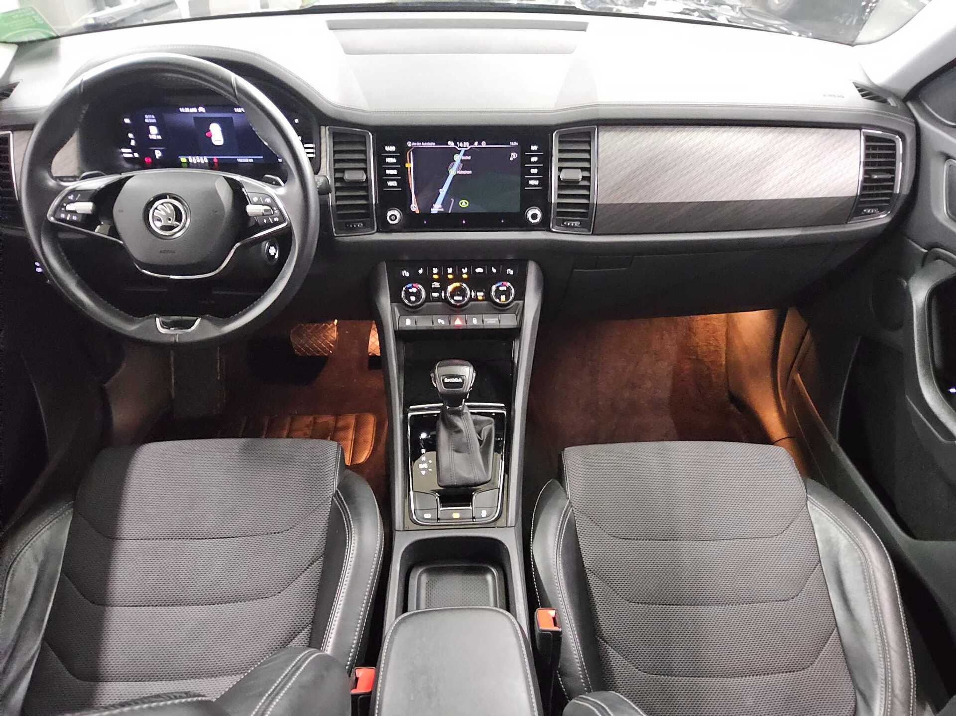 Skoda Kodiaq 2.0 TDI Style 7-Sitze T-Leder Navi vc LED 5