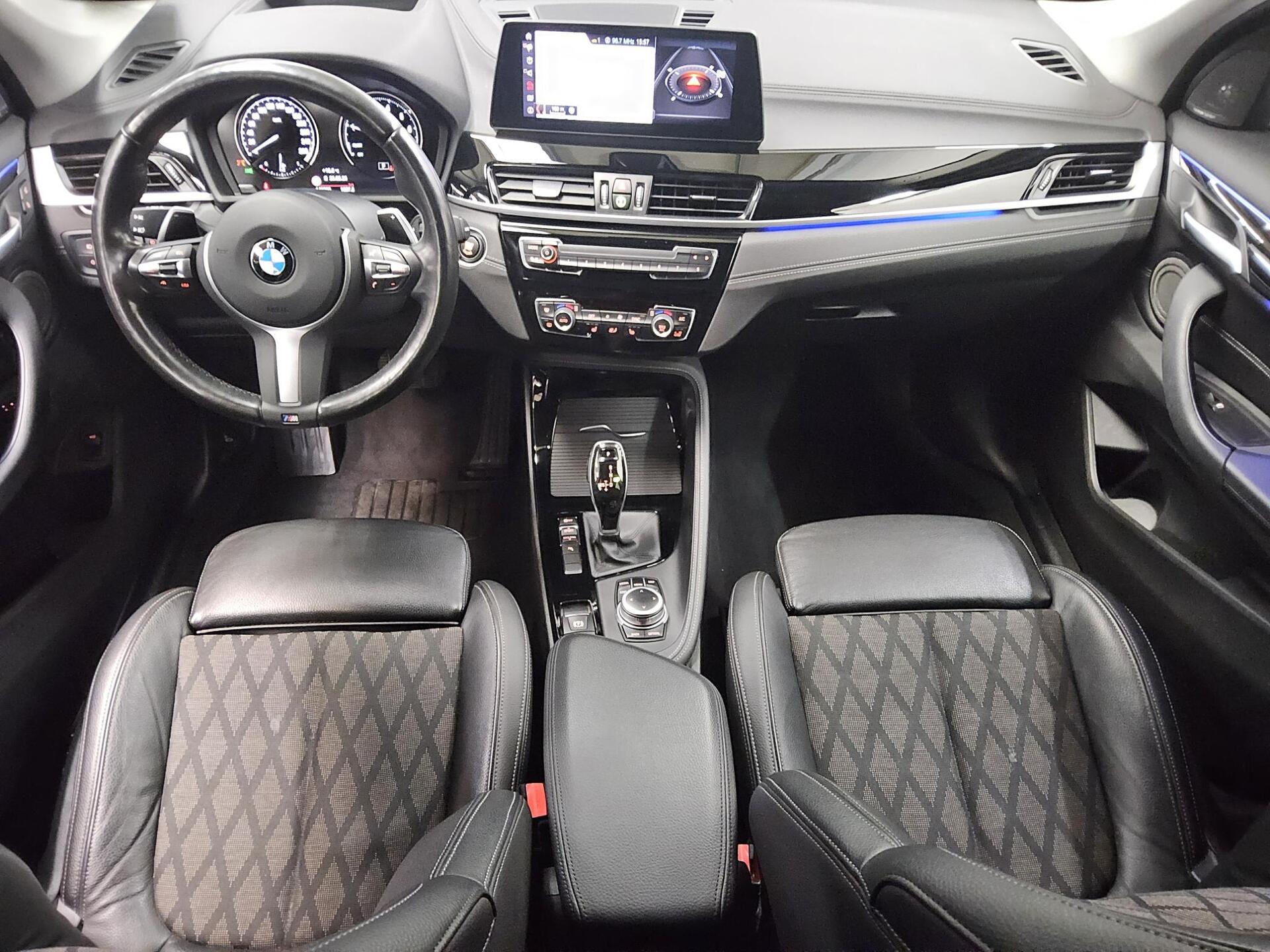 BMW X1 sDrive20i X-Line Navi LED T-Leder RFK Memory 5