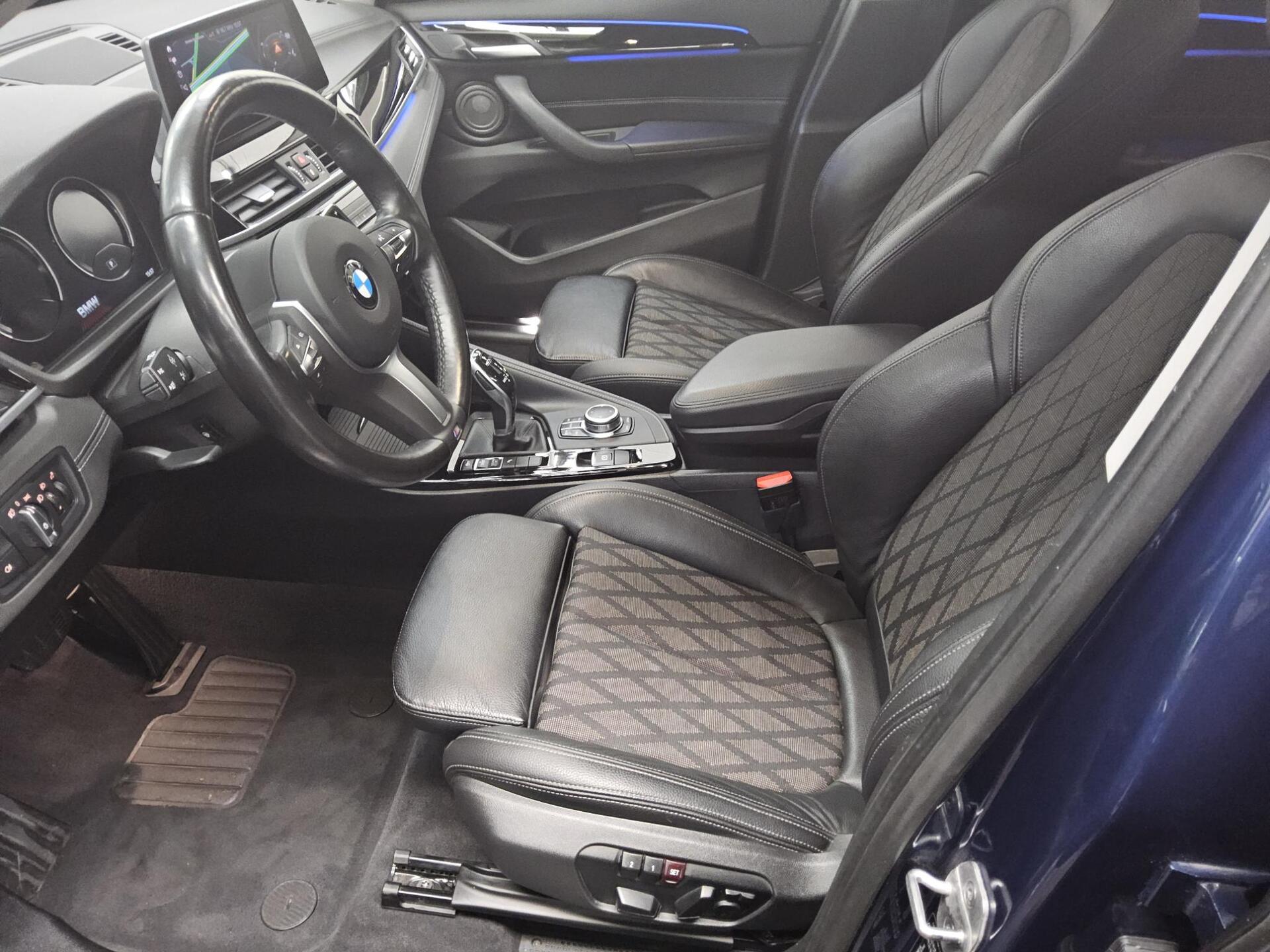 BMW X1 sDrive20i X-Line Navi LED T-Leder RFK Memory 8