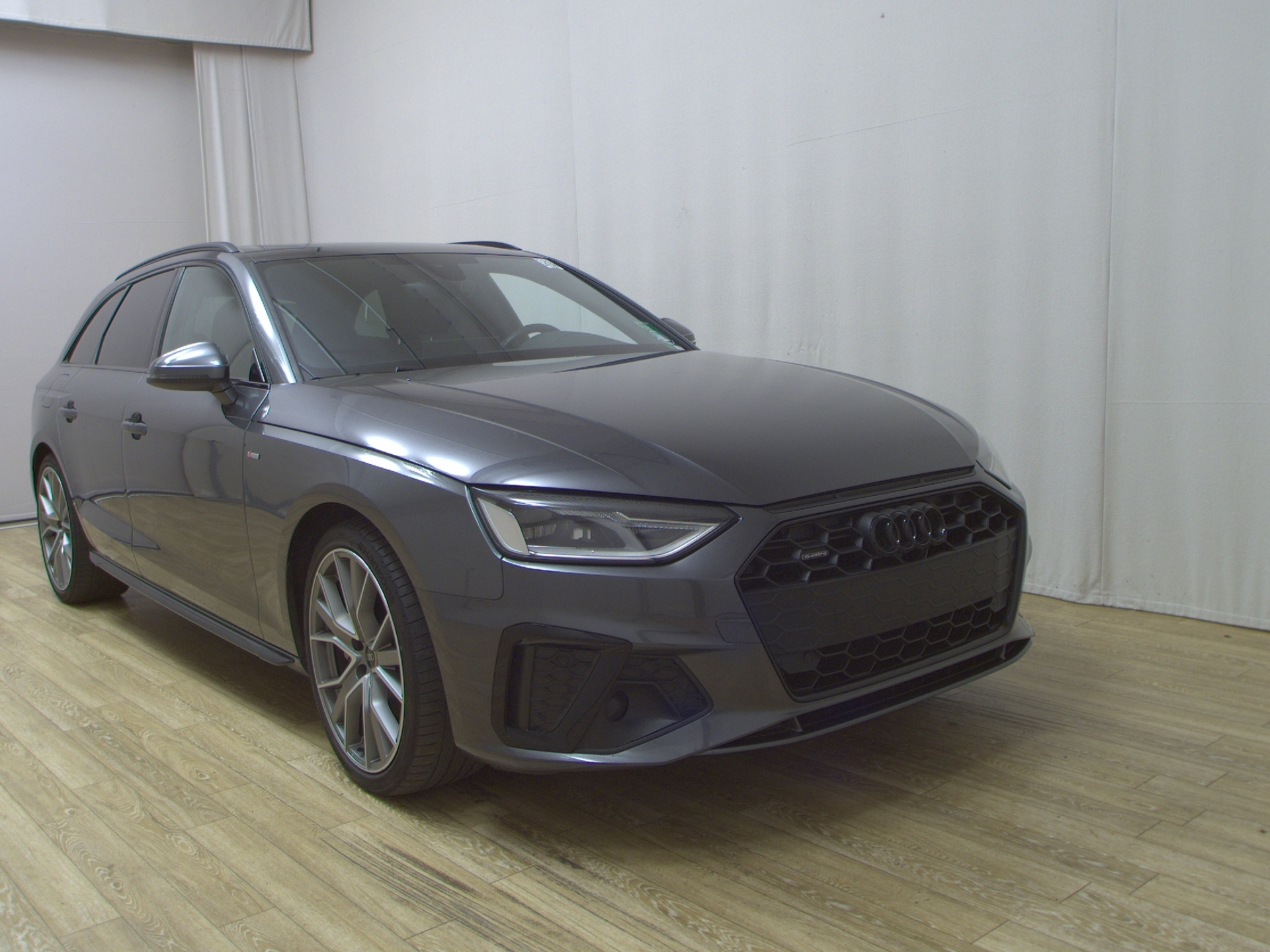 Audi A4 Avant 40 TDI Qu. S-Line Navi+ LED Panorama 3
