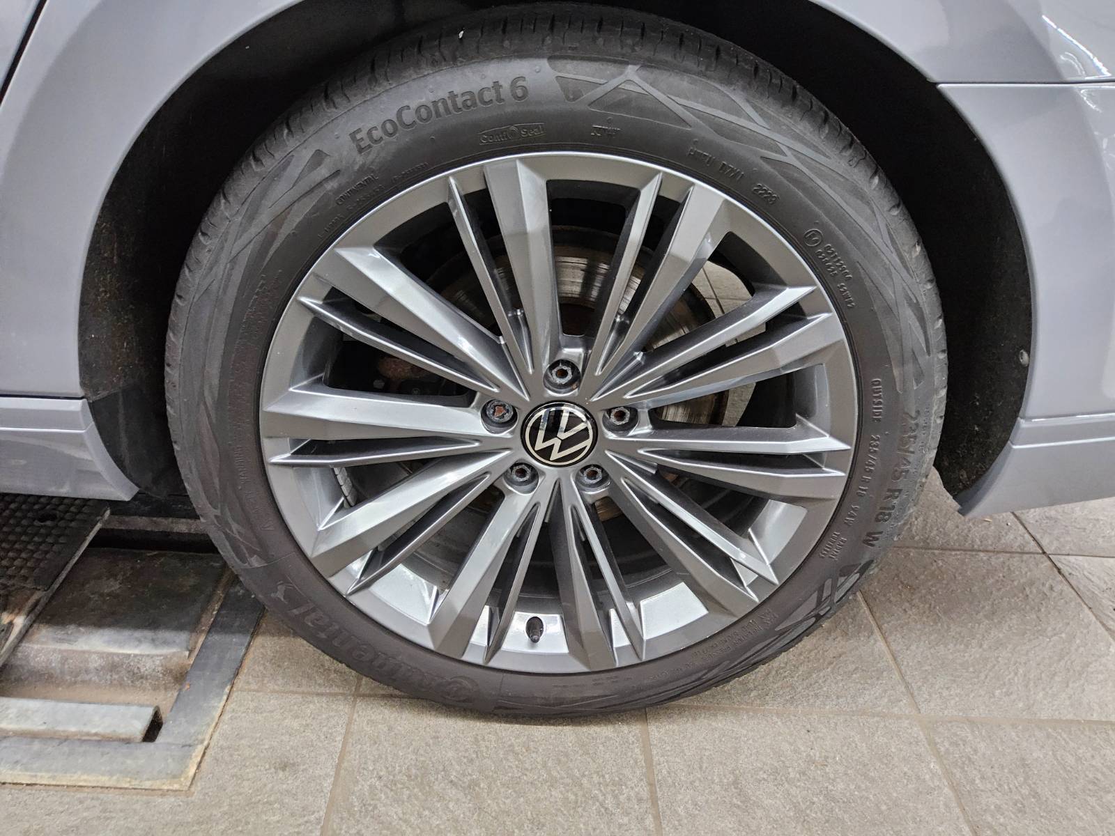 Volkswagen Passat Var. 2.0 TDI Business Navi LED ACC RfK DC 11