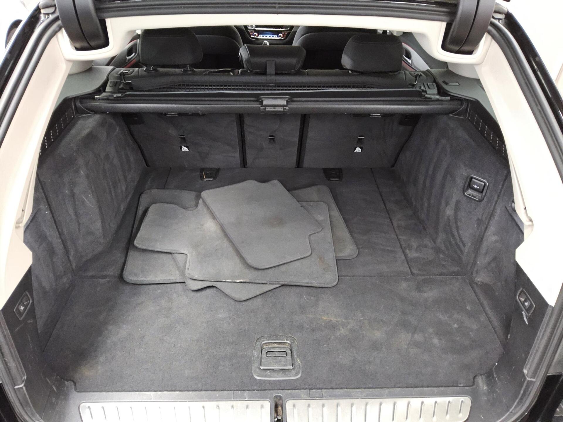 BMW 530dA Touring Navi Laser Leder HuD RFK DA Pro 12