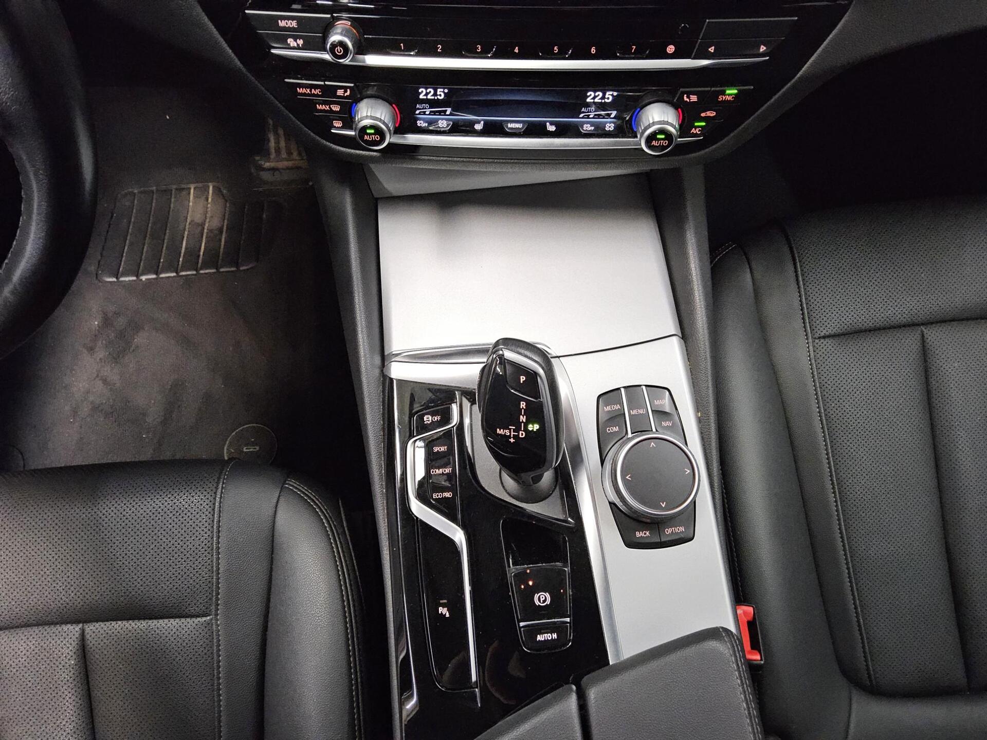 BMW 530dA Touring Navi Laser Leder HuD RFK DA Pro 6