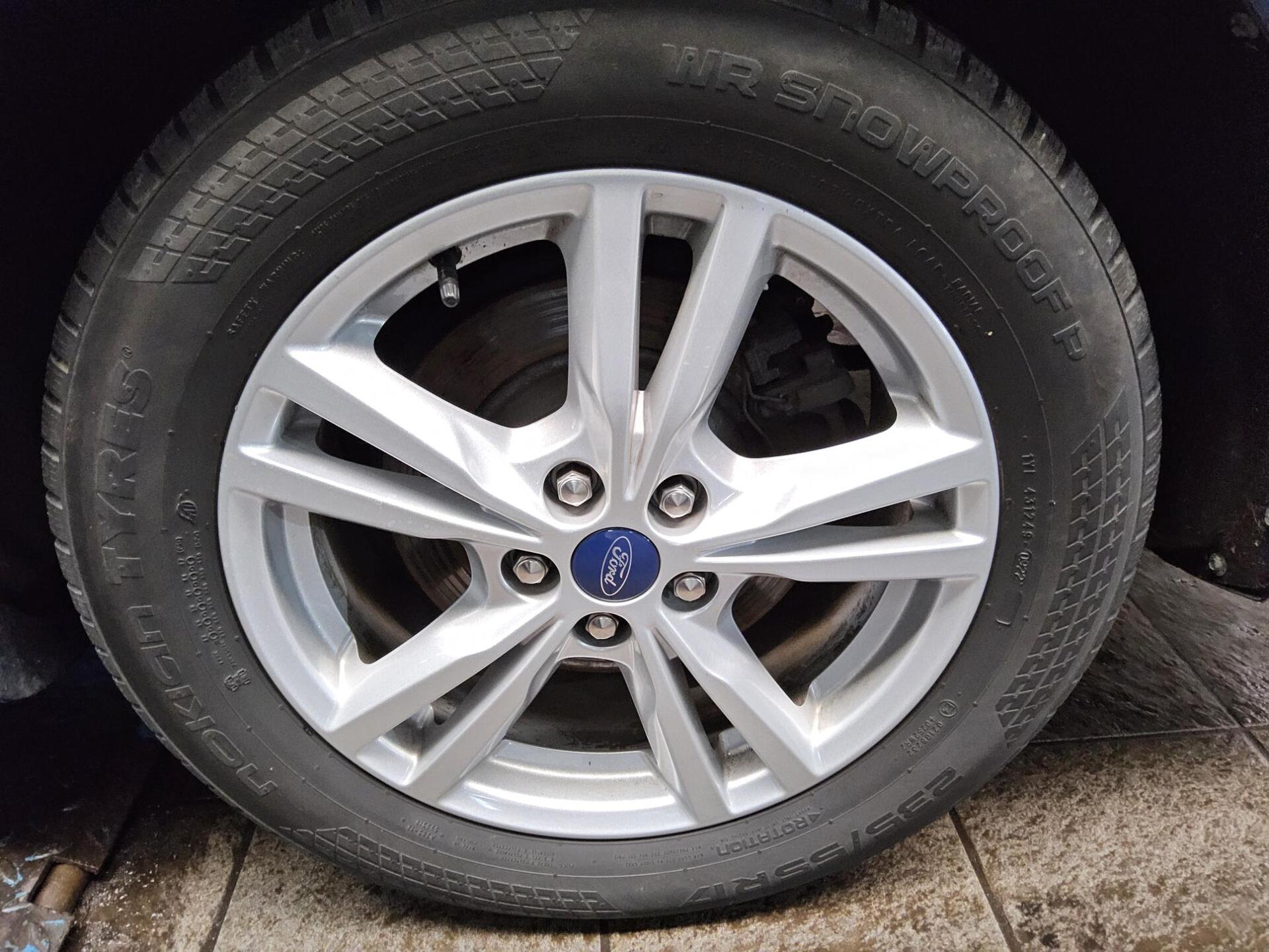 Ford S-Max 2.0 EB Titanium Navi LED Kamera DAB Shz 10