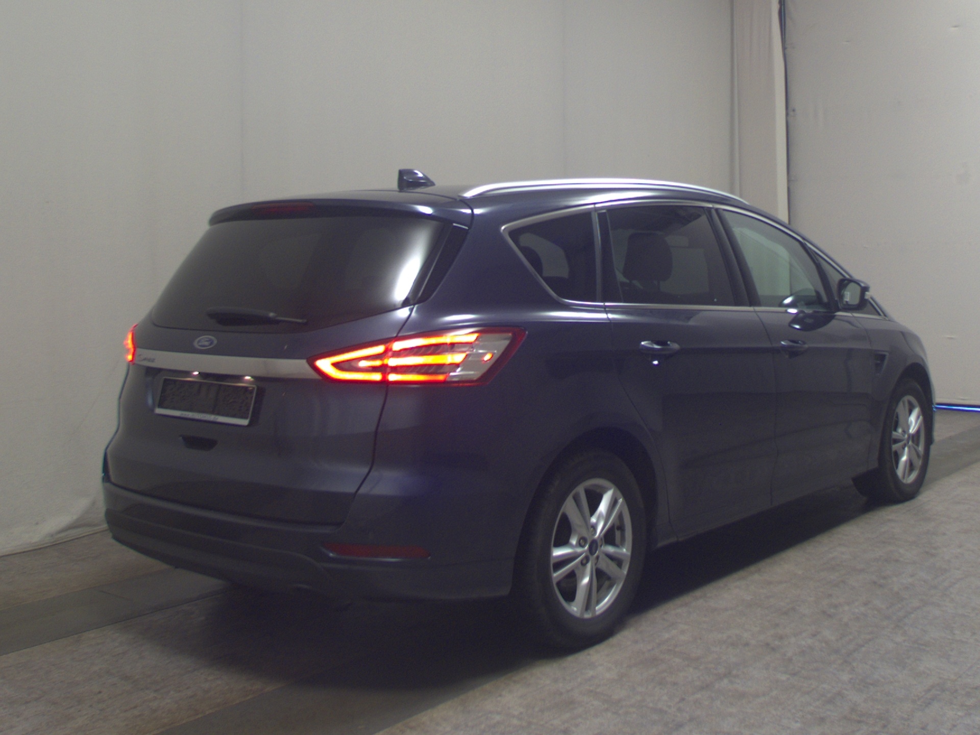 Ford S-Max 2.0 EB Titanium Navi LED Kamera DAB Shz 4