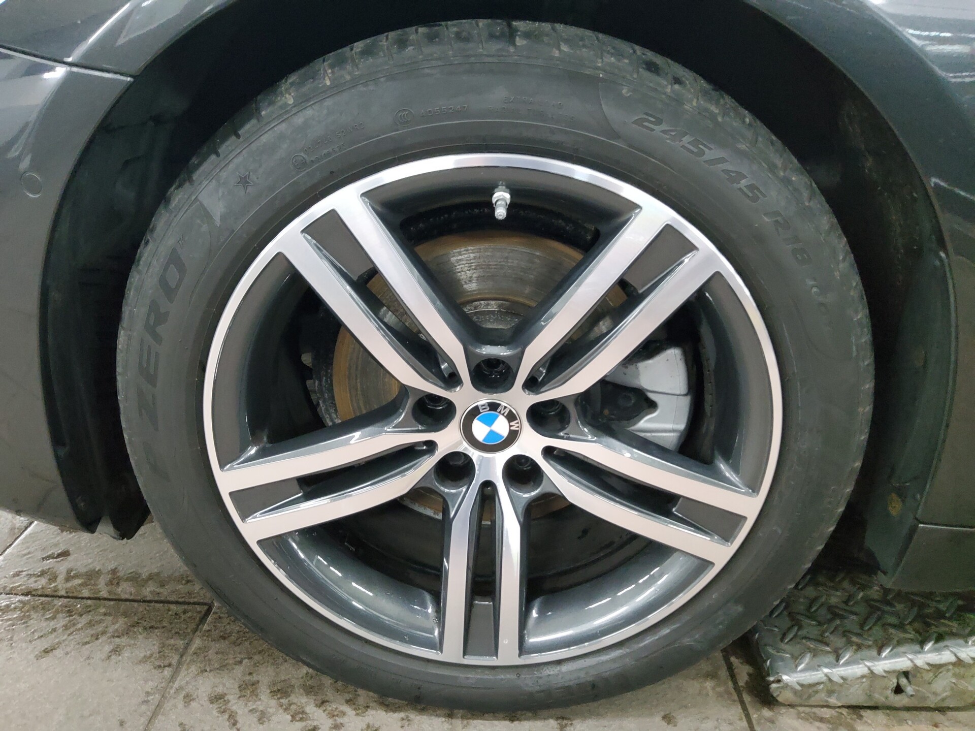 BMW 520dA xDr Leder Navi HuD GSD LC-Pro H-K Laser 11