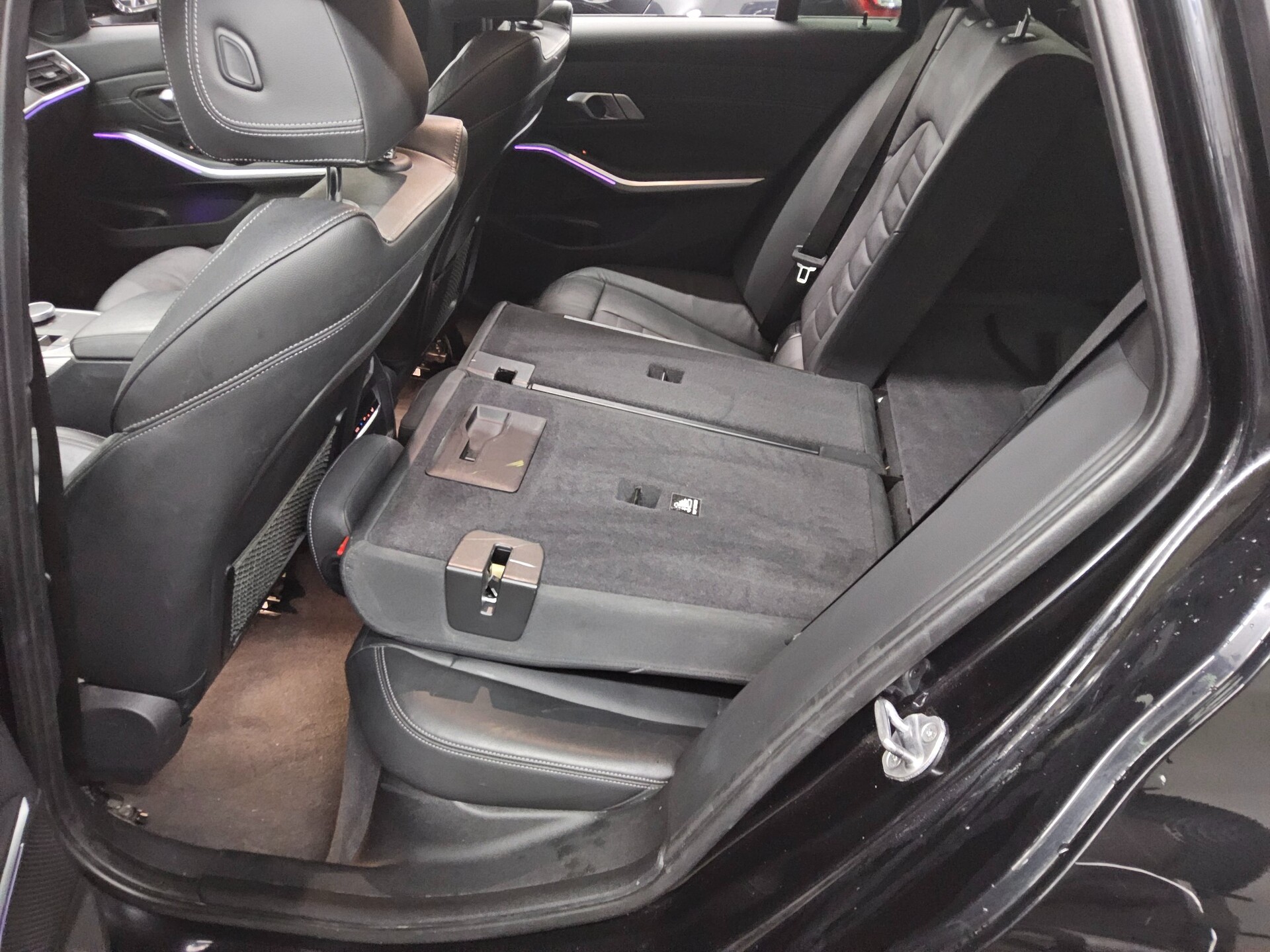 BMW 330i Touring M-Sport Navi Laser HuD LC+ HiFi AHK 13