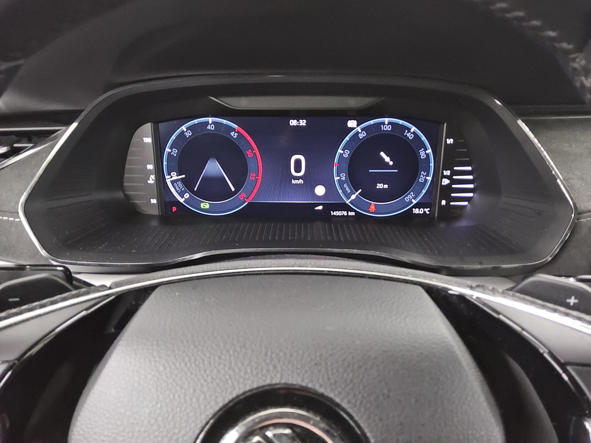 Skoda Octavia Kombi 2.0 TDI Style T-Leder Navi LED vc 8