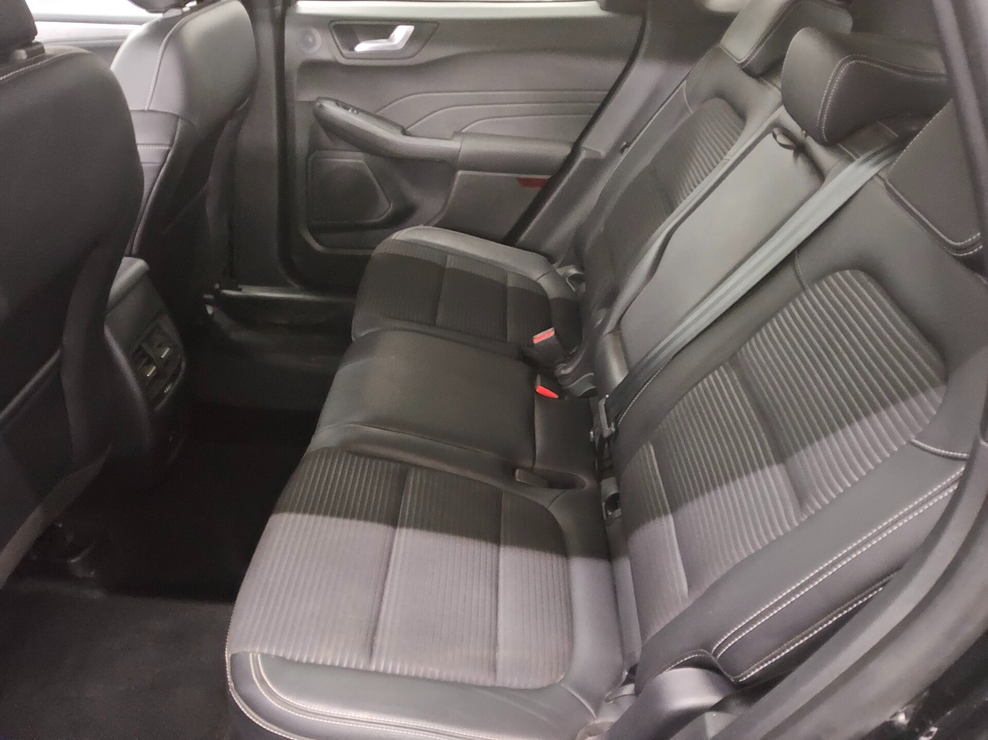 Ford Kuga 2.0 EB Titanium X T-Leder Navi LED HuD 13