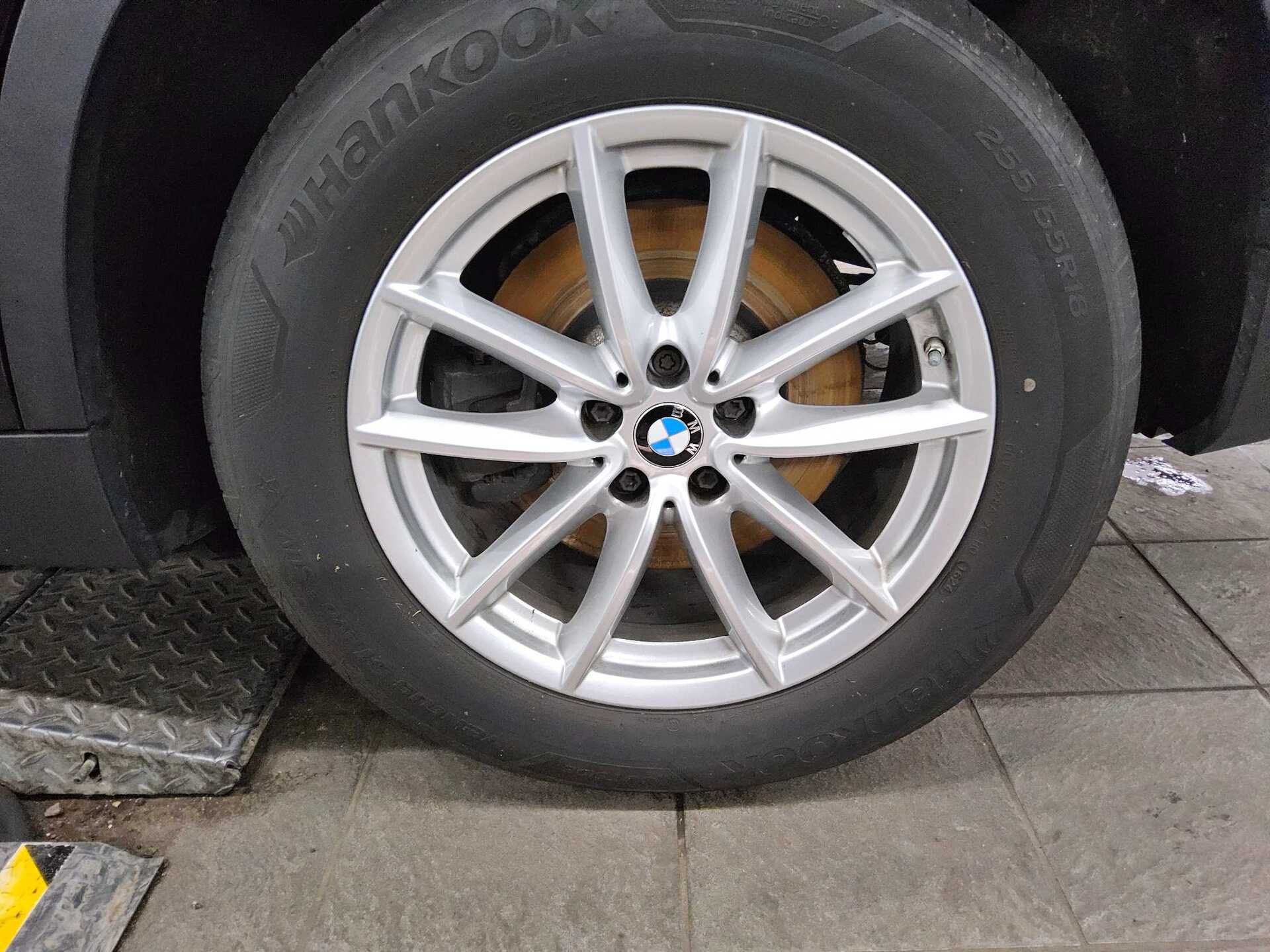 BMW X5 xDrive25d Leder Navi LED LC prof. H-K AHK 11