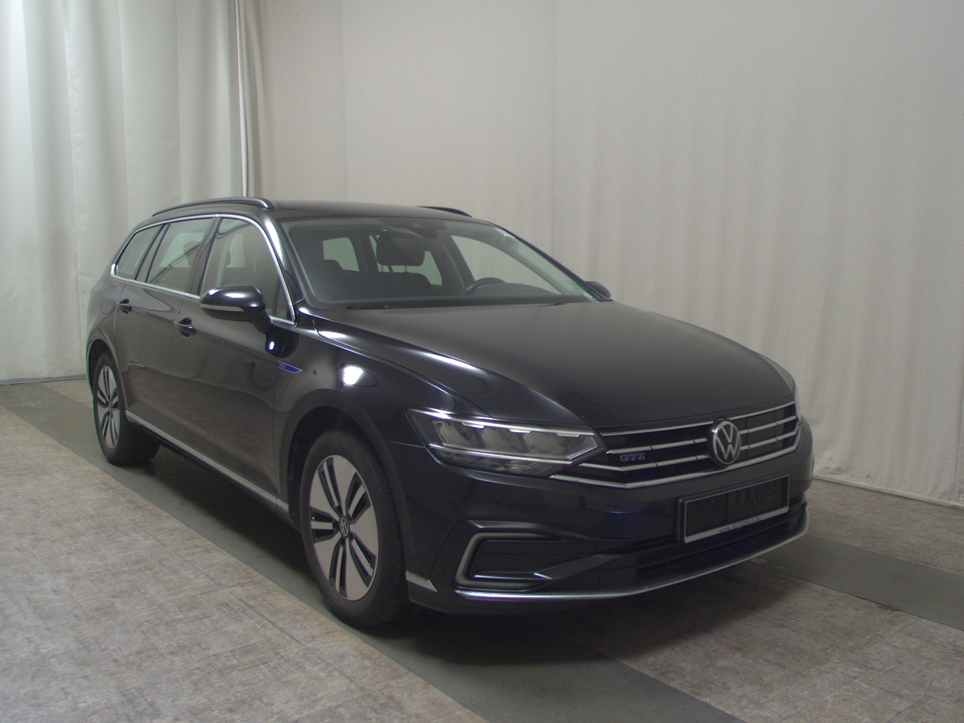Volkswagen Passat Var. GTE 1.4 TSI Navi LED RFK AHK ACC 3