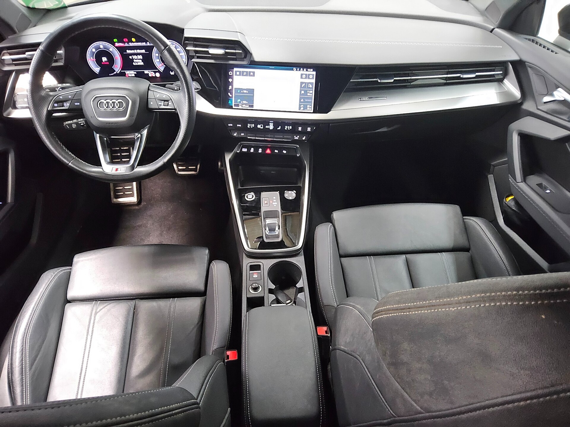 Audi A3 30 TDI S-Line Leder Navi LED Virtual ACC 5