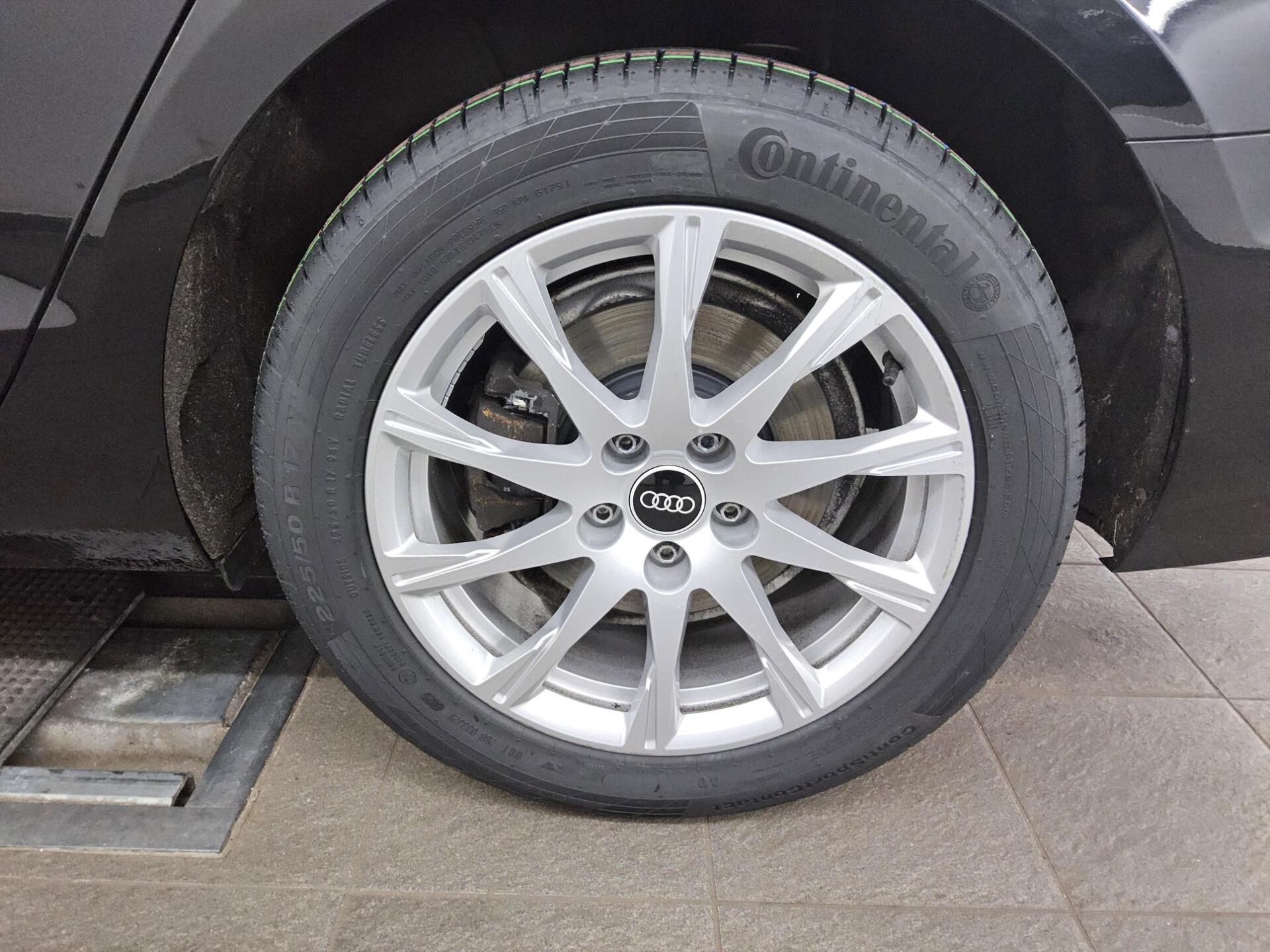 Audi A4 Avant 40 TDI Qu. Leder Navi LED Shz ACC AHK 10