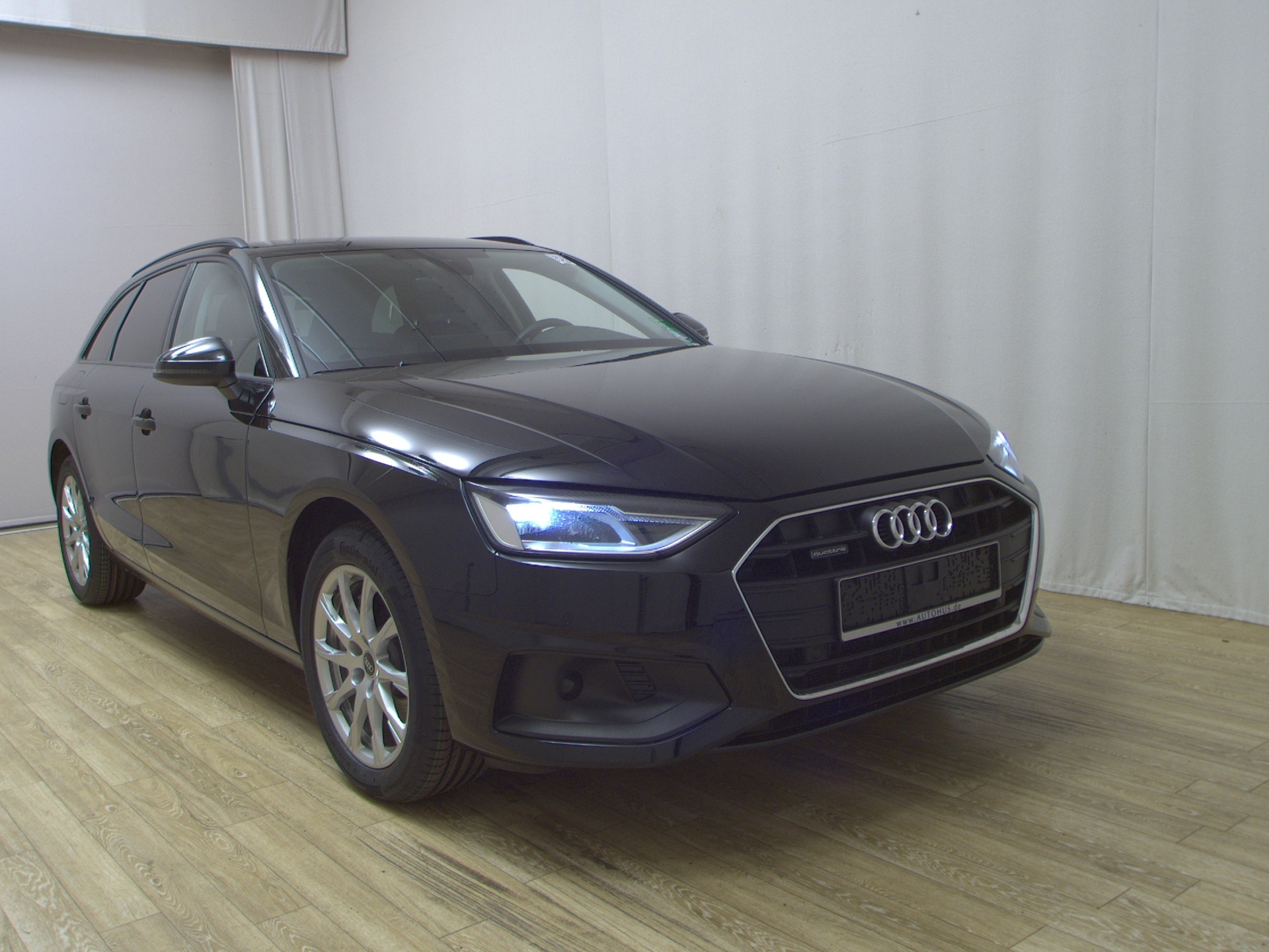 Audi A4 Avant 40 TDI Qu. Leder Navi LED Shz ACC AHK 3