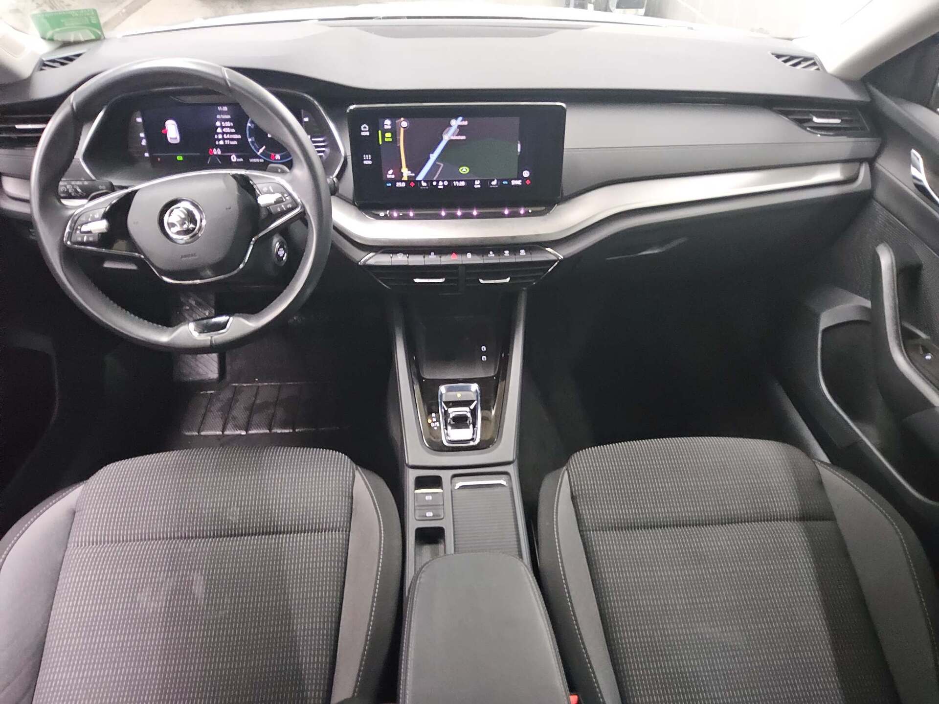 Skoda Octavia Kombi 2.0 TDI Ambition Navi LED vc AHK 5