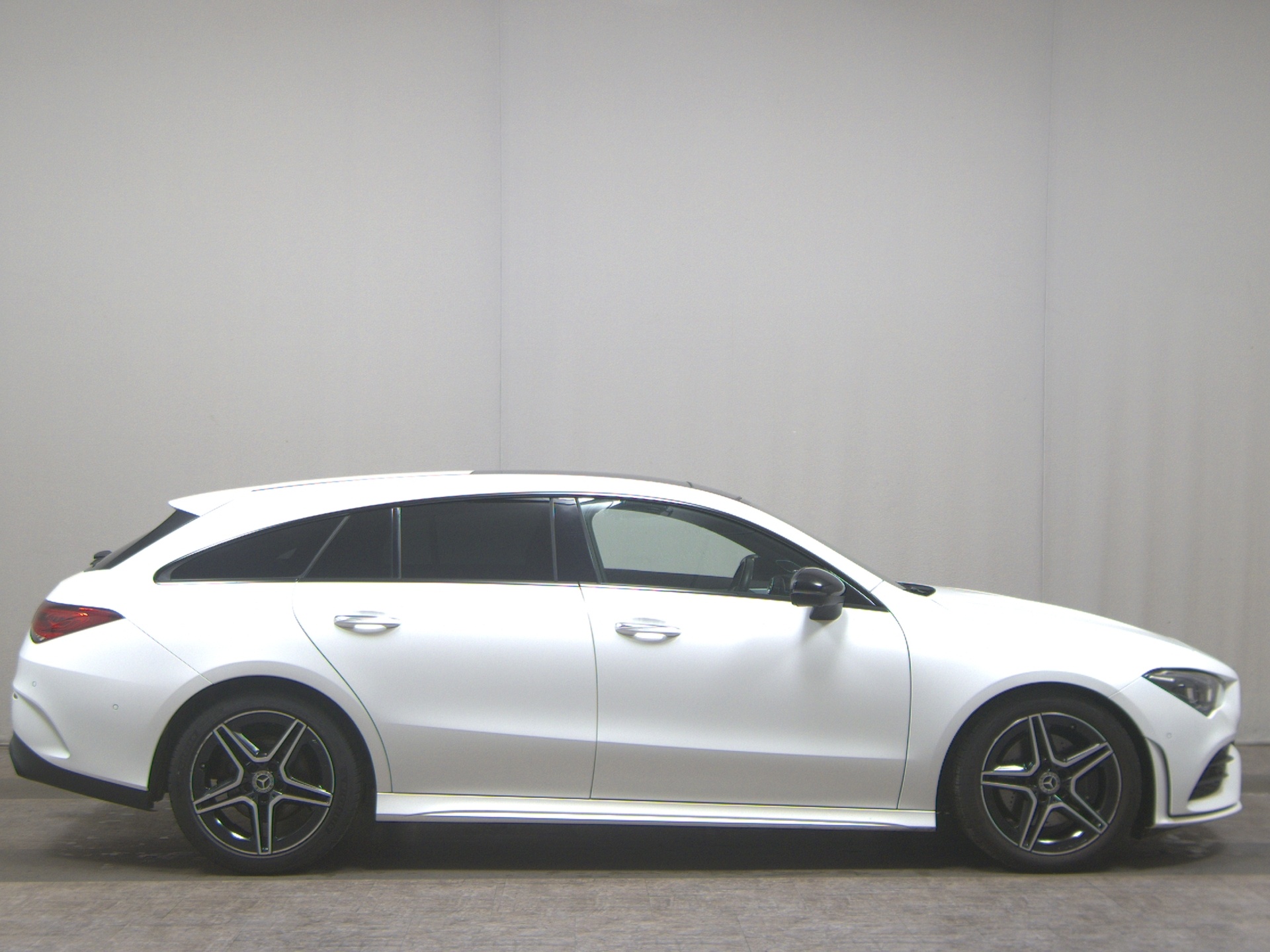 Mercedes-Benz CLA 220 SB d AMG-Line Night Burmest. MB-LED Pano