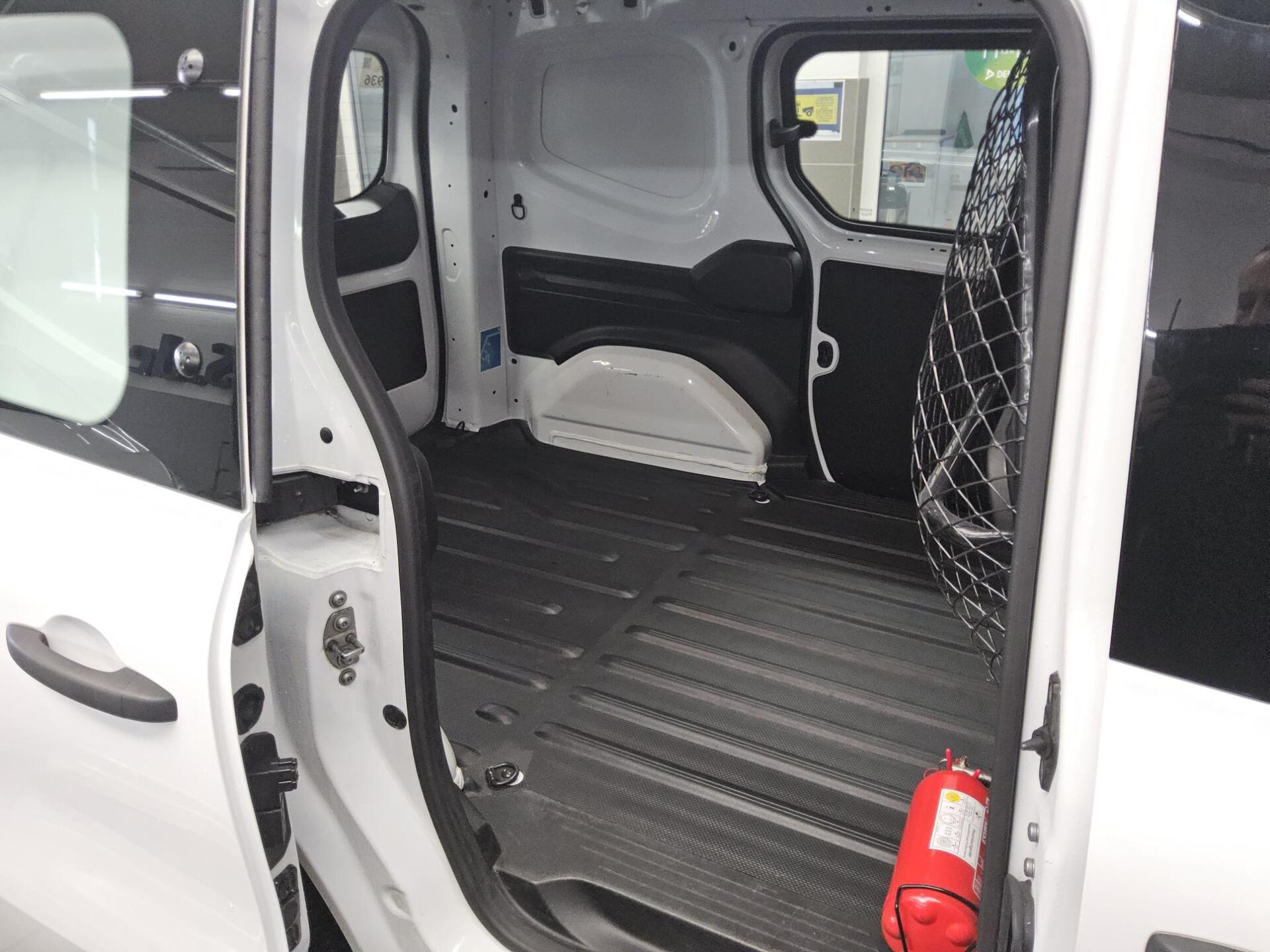 Renault Kangoo Rapid 1.5 dCi T-Leder Navi LED RFK VARIO 12