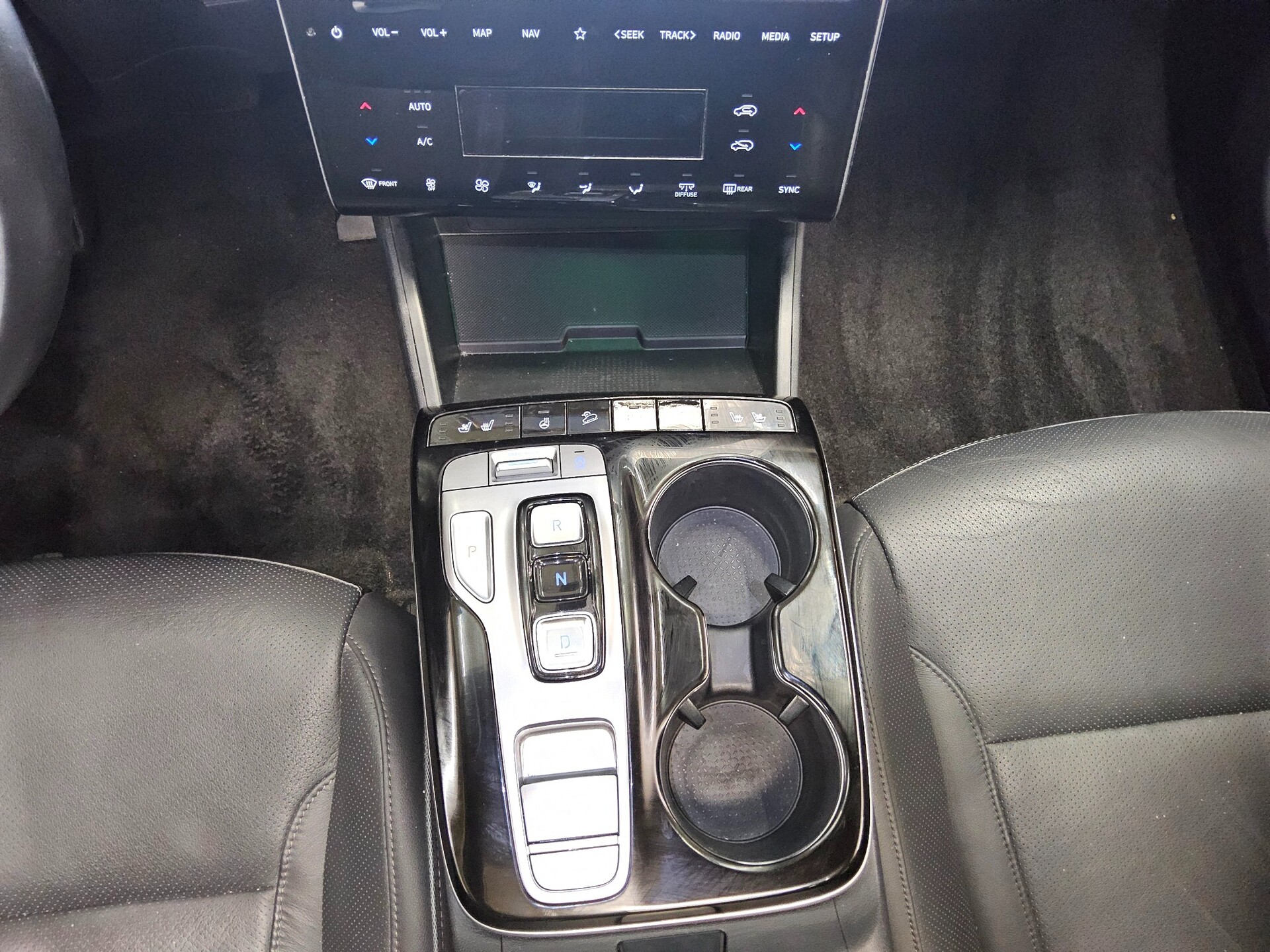 Hyundai Tucson 1.6 T-GDI Navi LED Pano Leder RFK Sound 6