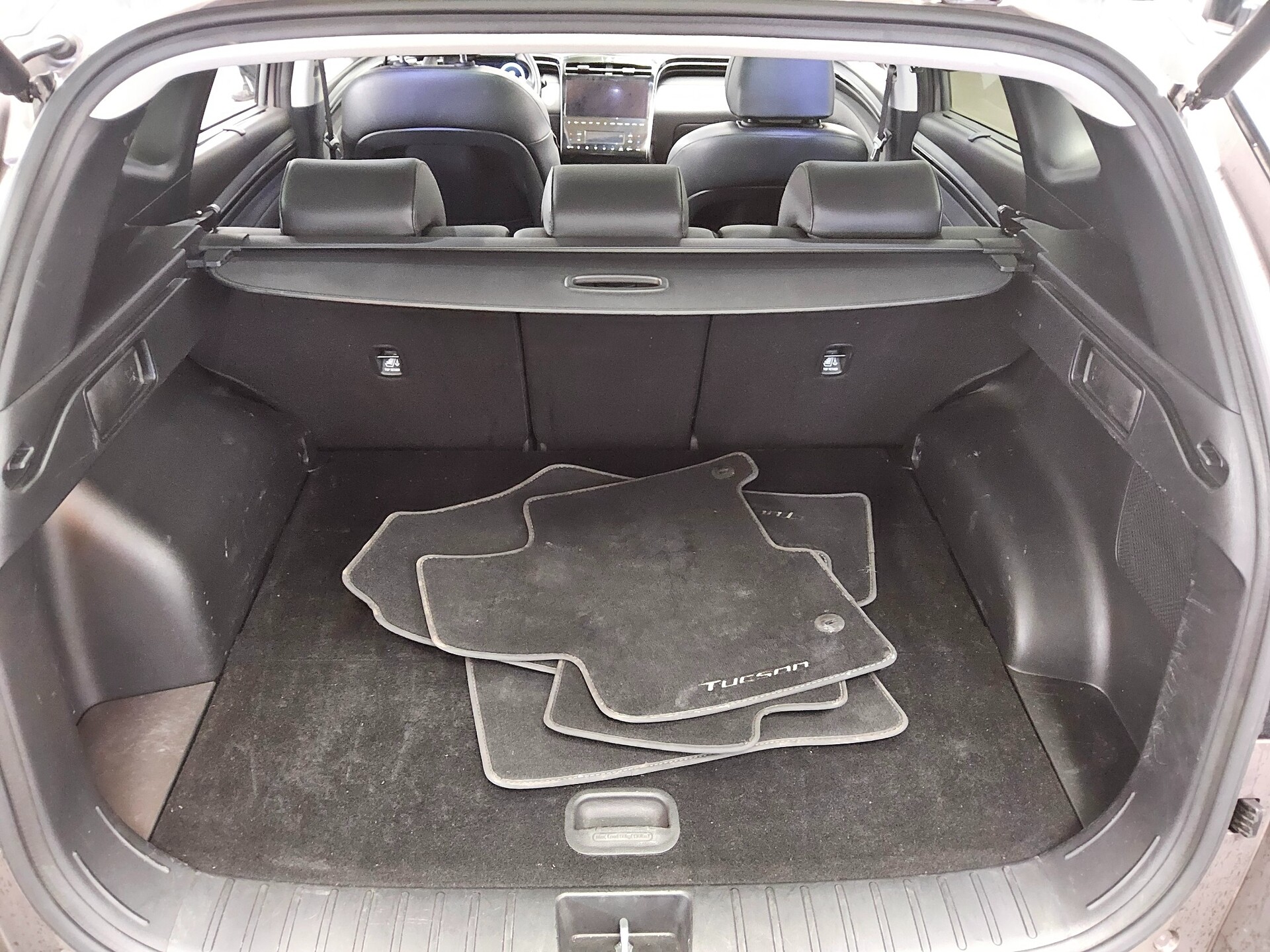 Hyundai Tucson 1.6 T-GDI Navi LED Pano Leder RFK Sound 13