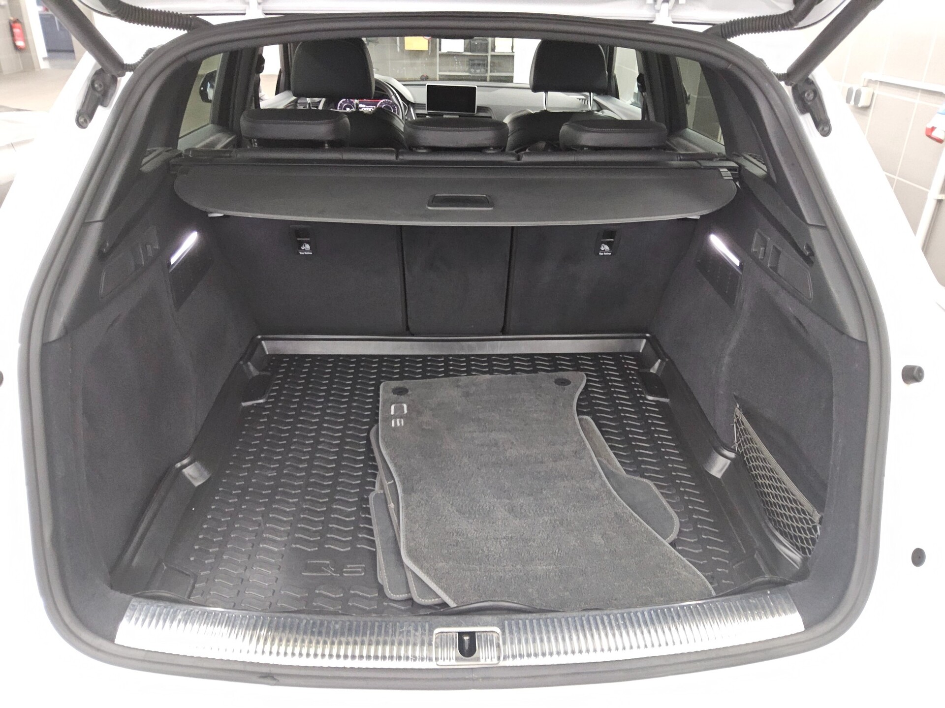 Audi Q5 40 TDI Qu. S-Line T-Leder Navi+ vc B&O Xenon 12