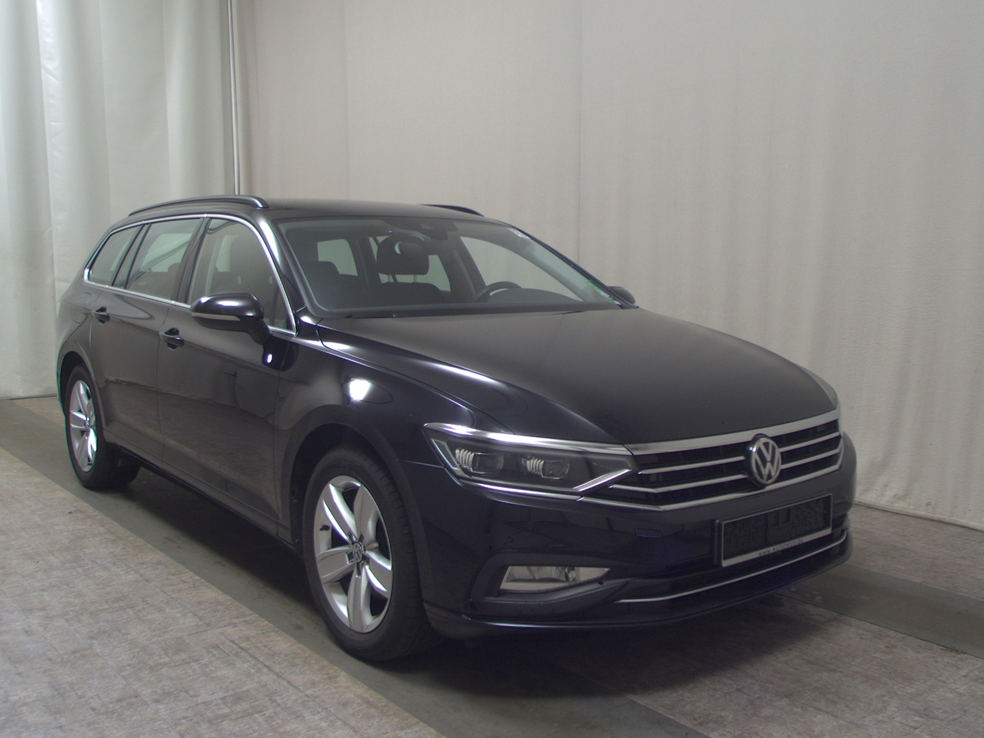 Volkswagen Passat Var. 2.0 TDI Business Navi Matrix AID RFK 3