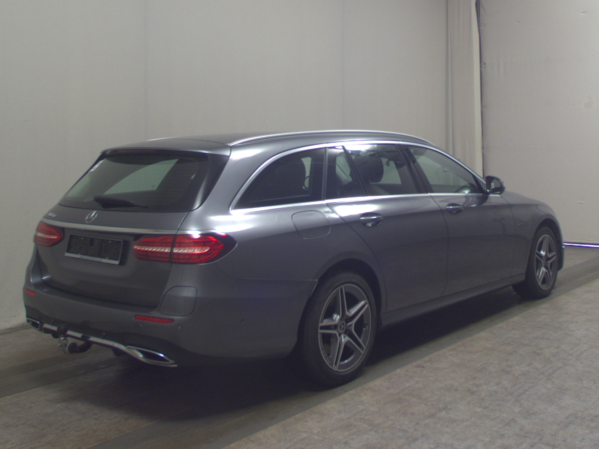 Mercedes-Benz E 300 T de AMG-Line Leder MBUX Widesc. 360° AHK 4