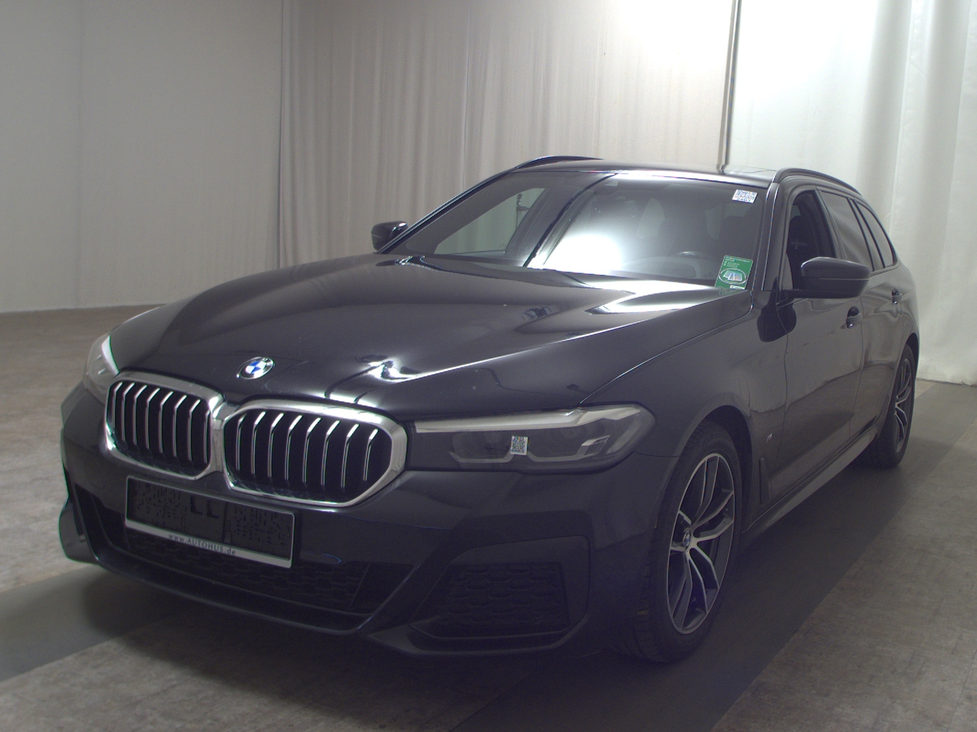 BMW 520dA Touring M-Sport Navi LC Pro HuD Pano HiFi 2