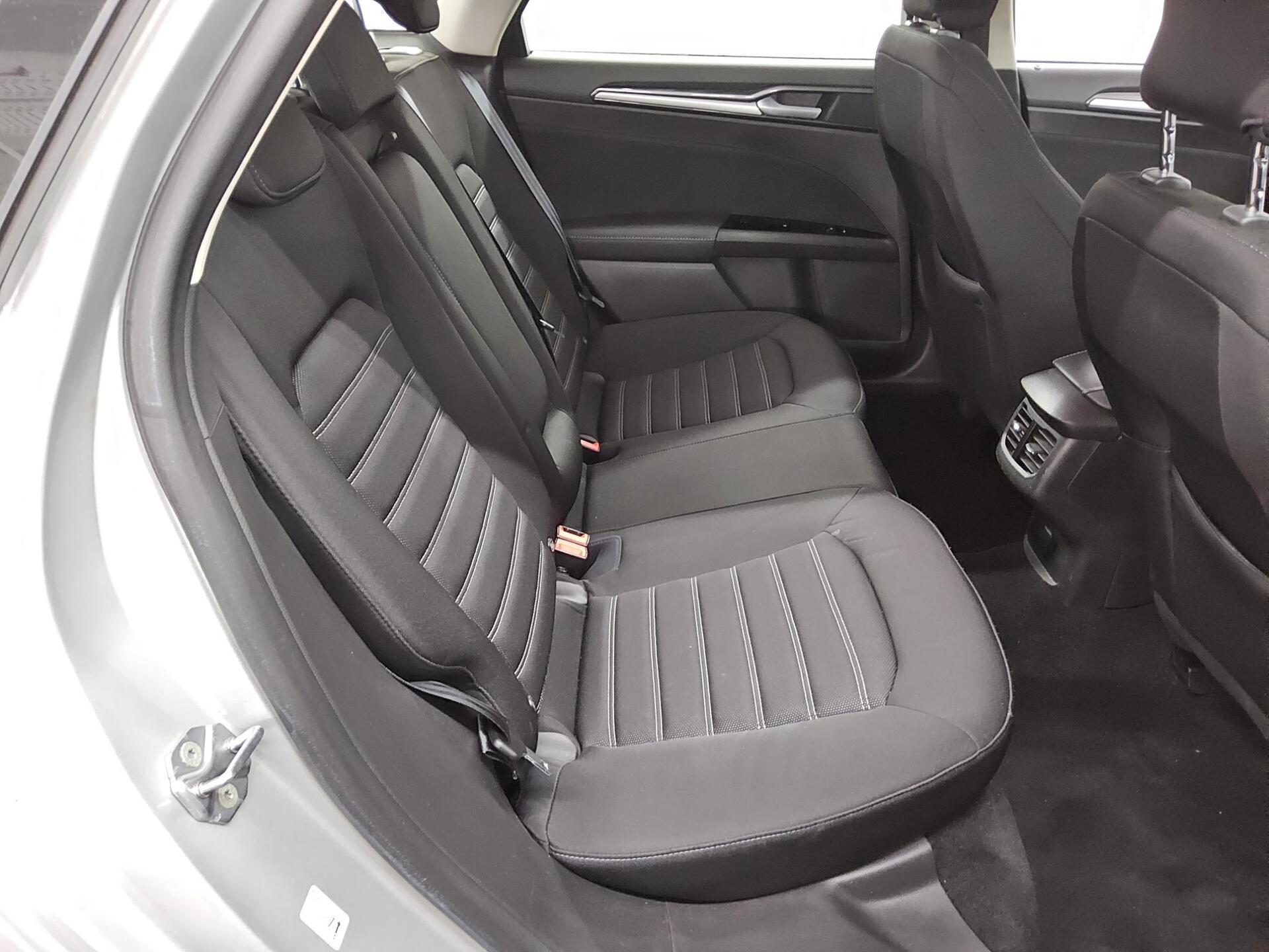 Ford Mondeo Turnier 2.0 EB Business Navi Shz RFK PDC 13