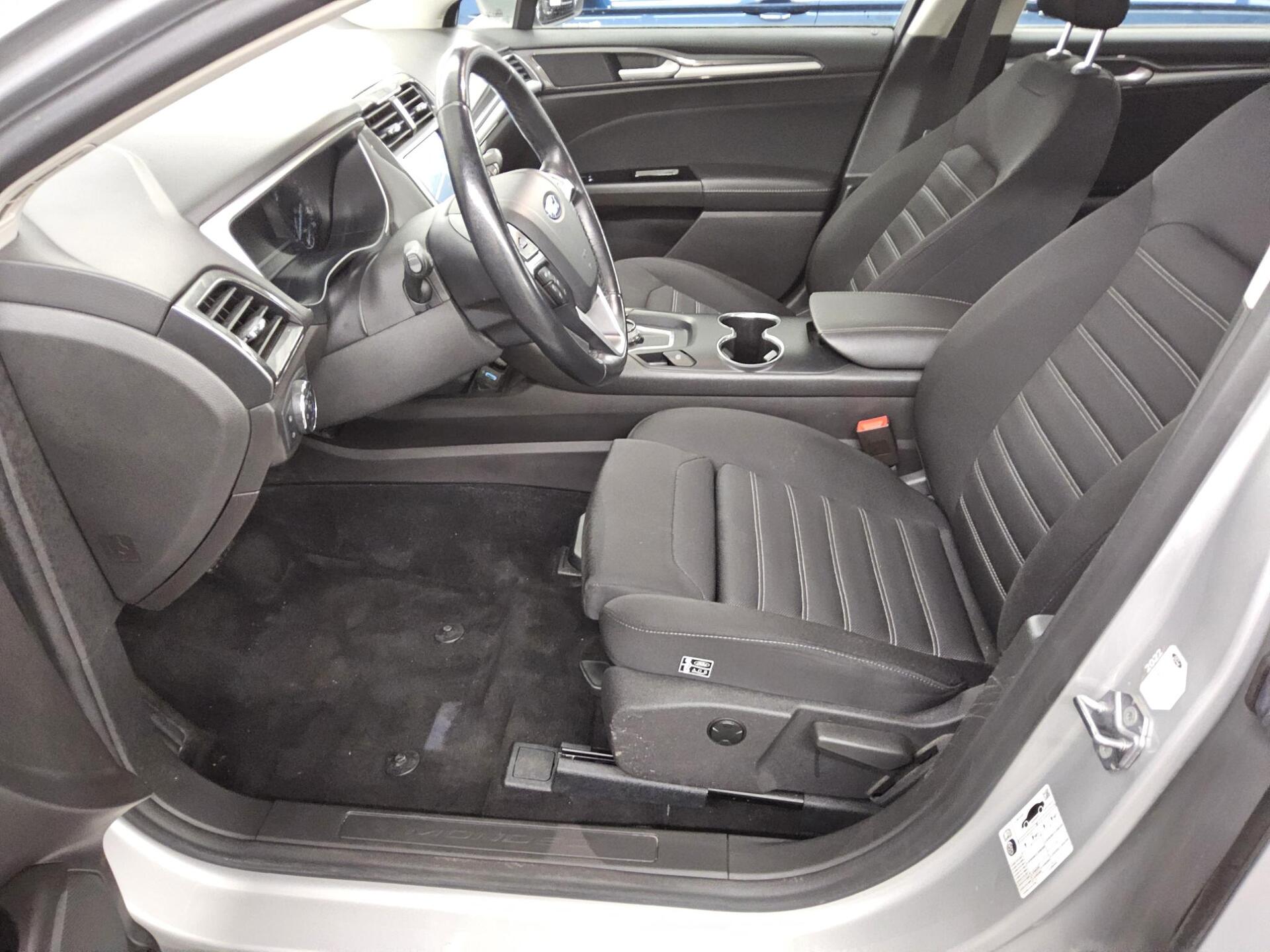 Ford Mondeo Turnier 2.0 EB Business Navi Shz RFK PDC 8