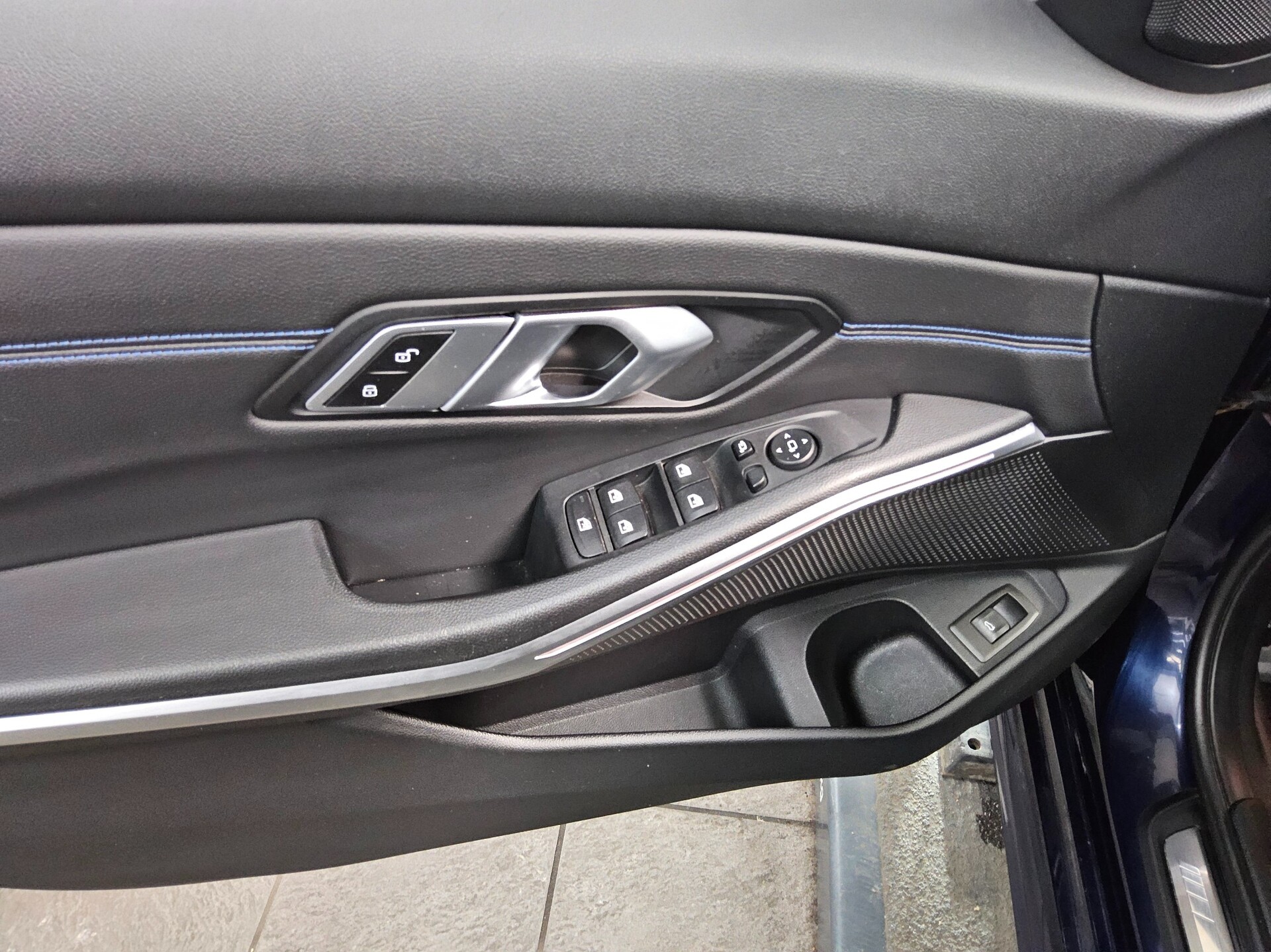 BMW 318d Touring M-Sport Navi LED LC pro HiFI 10