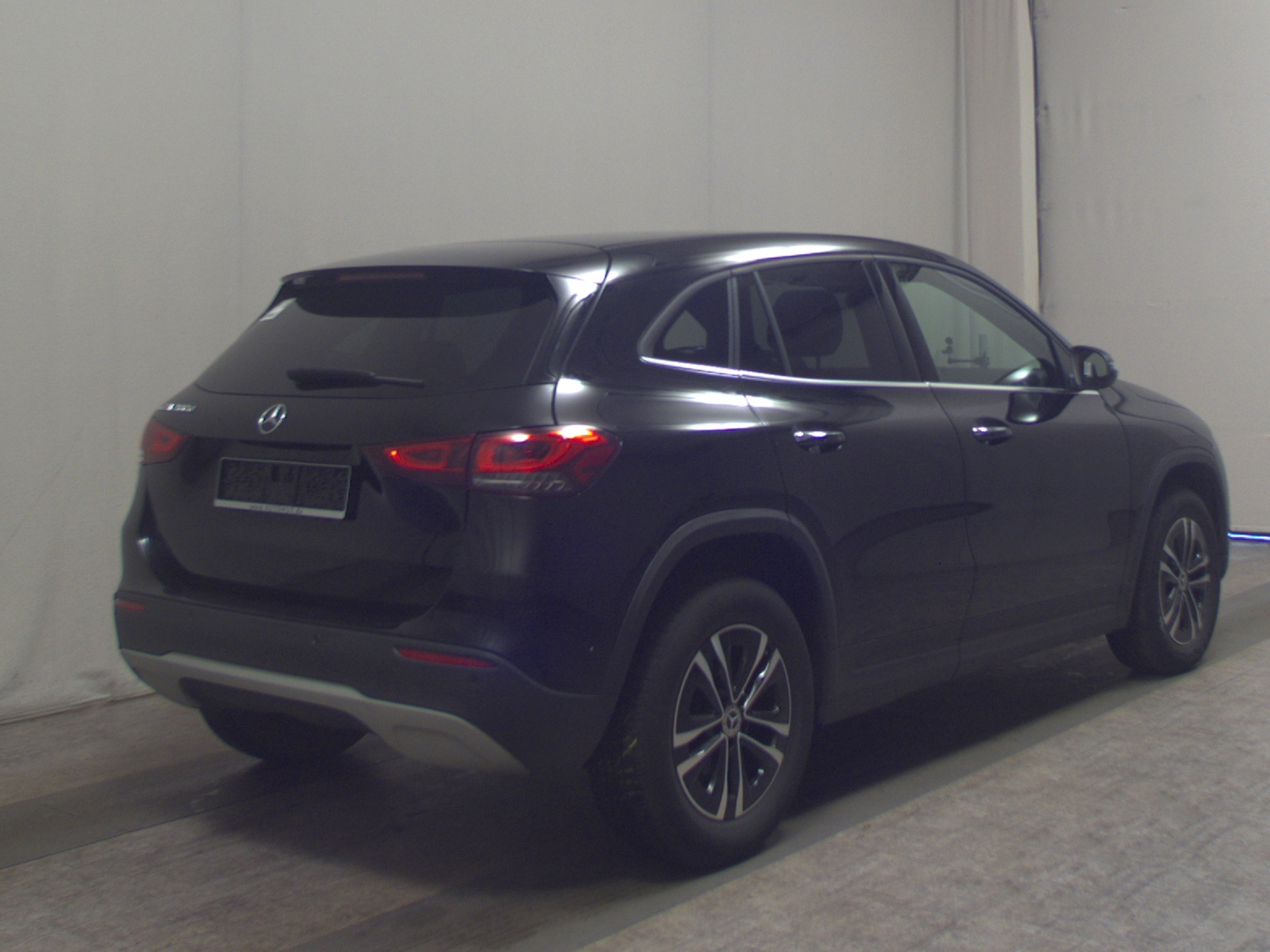Mercedes-Benz GLA 200 d Progressive Navi LED Kamera Ambiente 4