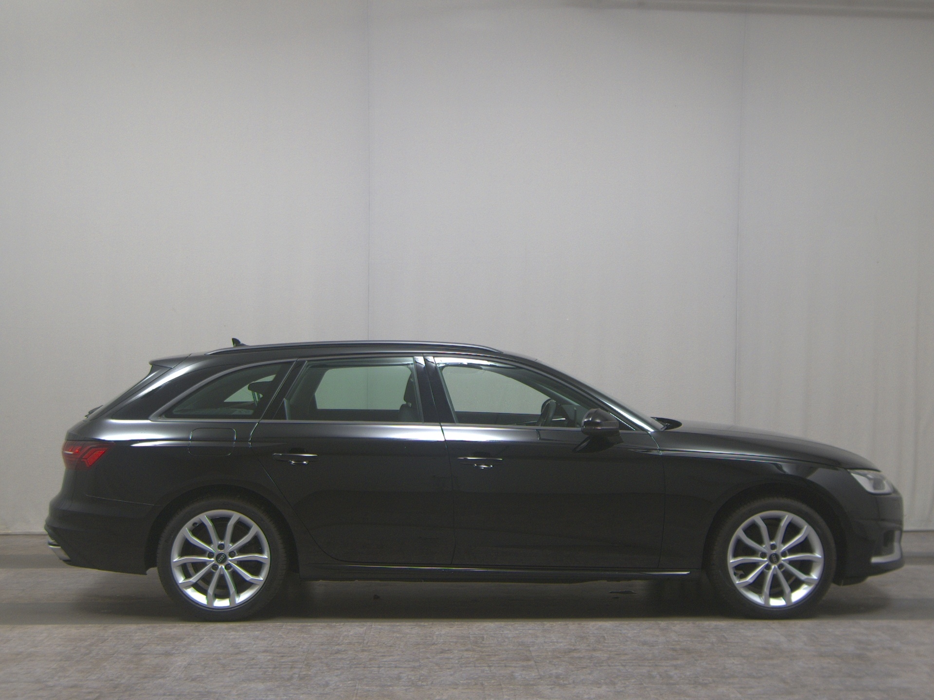 Audi A4 Avant 35 TDI advanced Navi+ Matrix PDC Shz