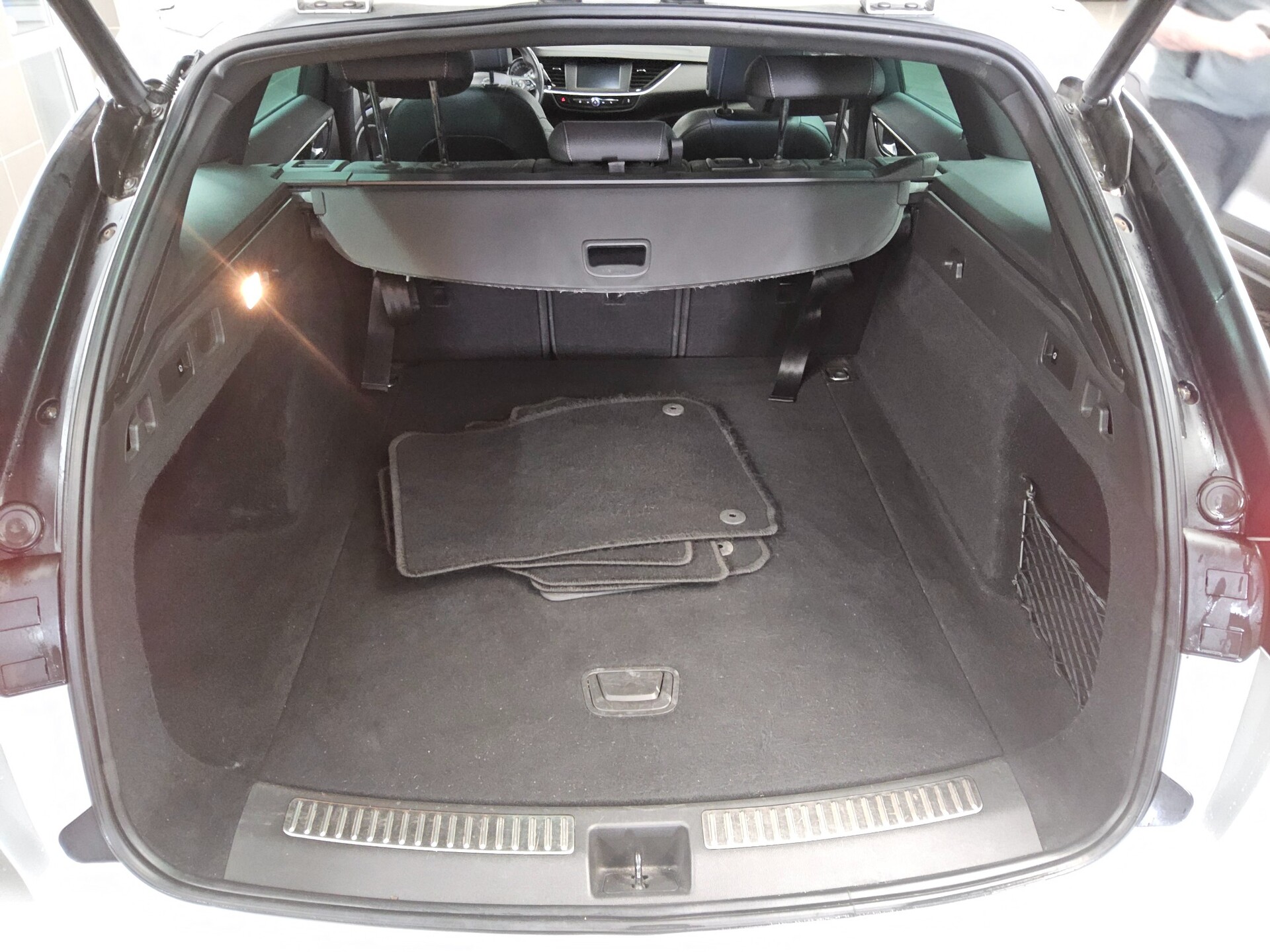 Opel Insignia ST 2.0 CDTI Elegance Navi LED AHK 11