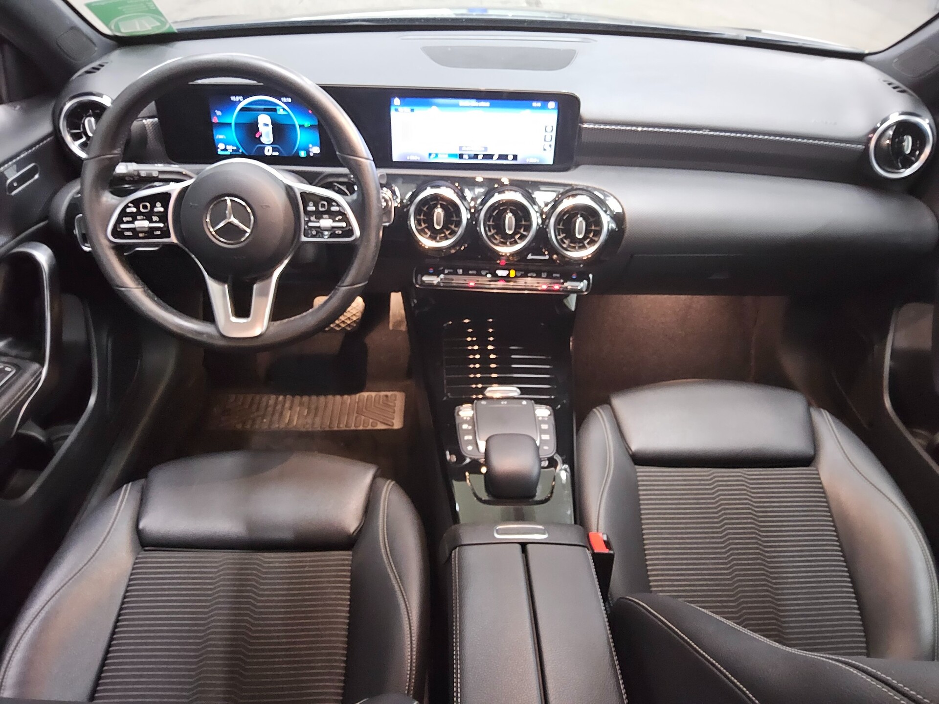 Mercedes-Benz A 200 d Progressive T-Leder AHK Navi LED RFK 5