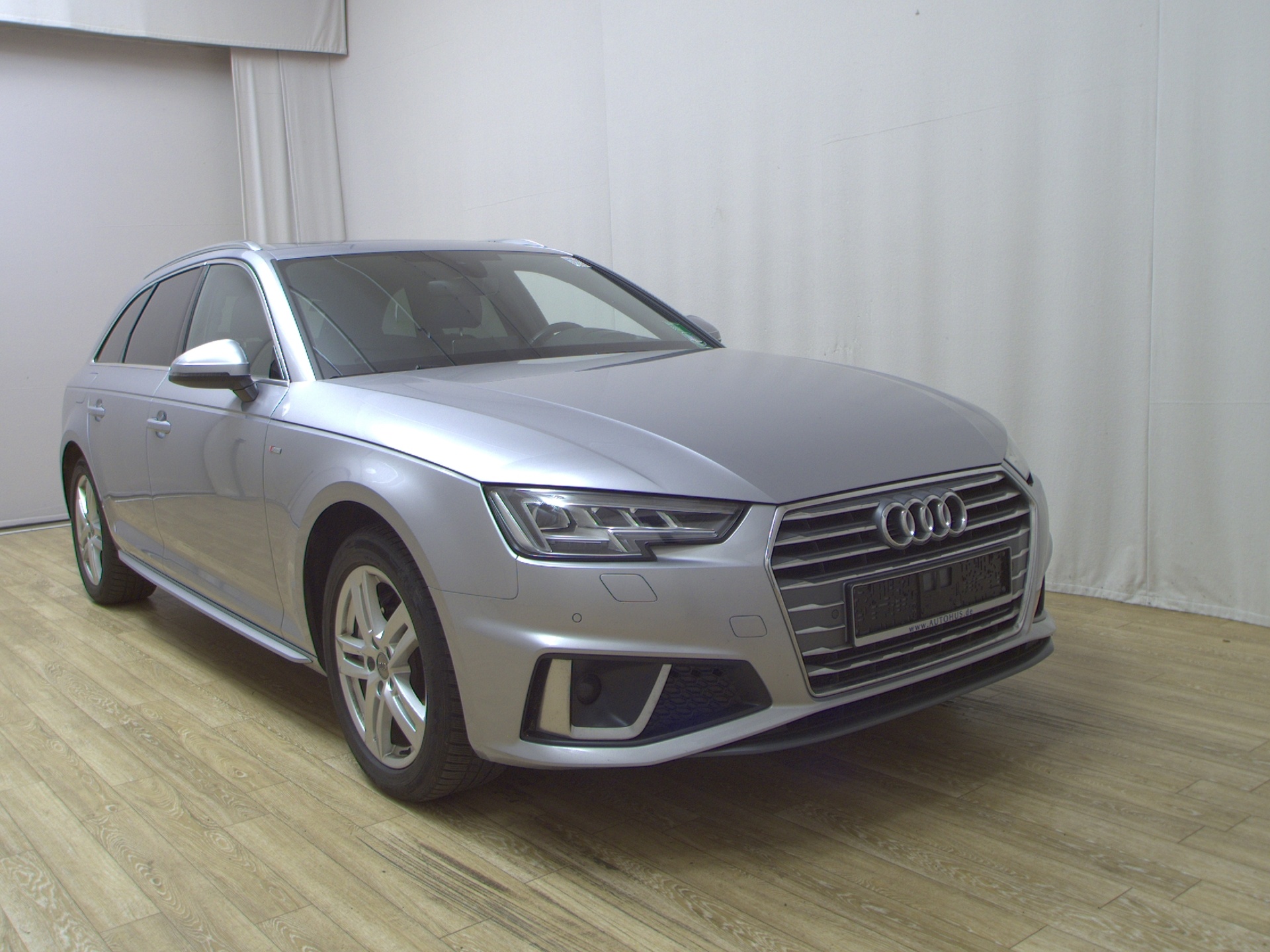Audi A4 Avant 40 TDI S-Line Navi LED vc HuD Pano RFK 3