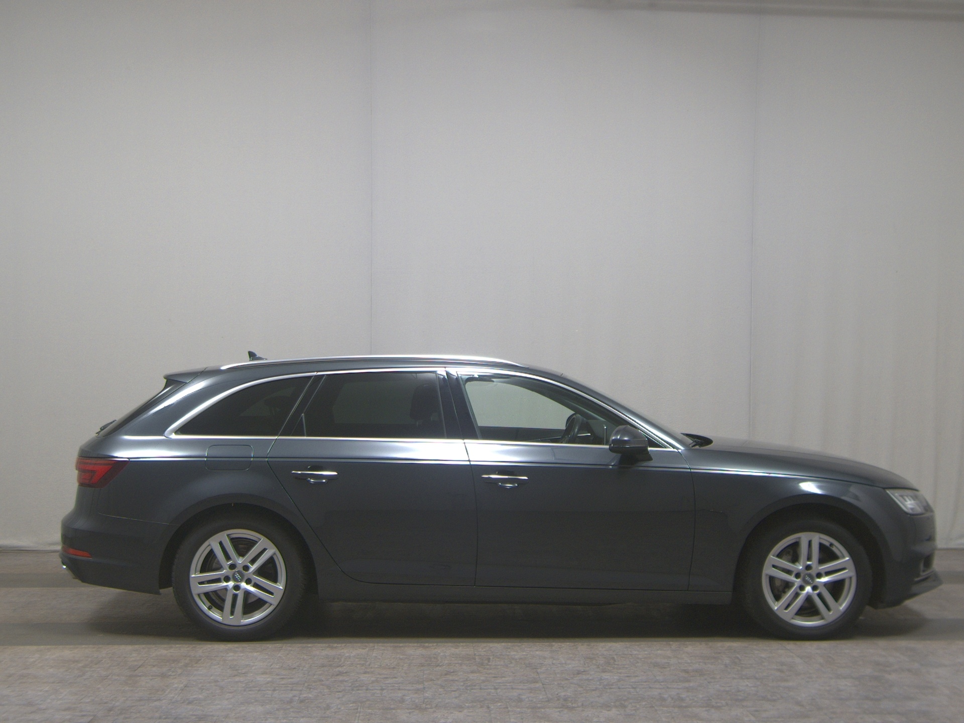 Audi A4 Avant 40 TDI Qu. design Navi LED vc Sound