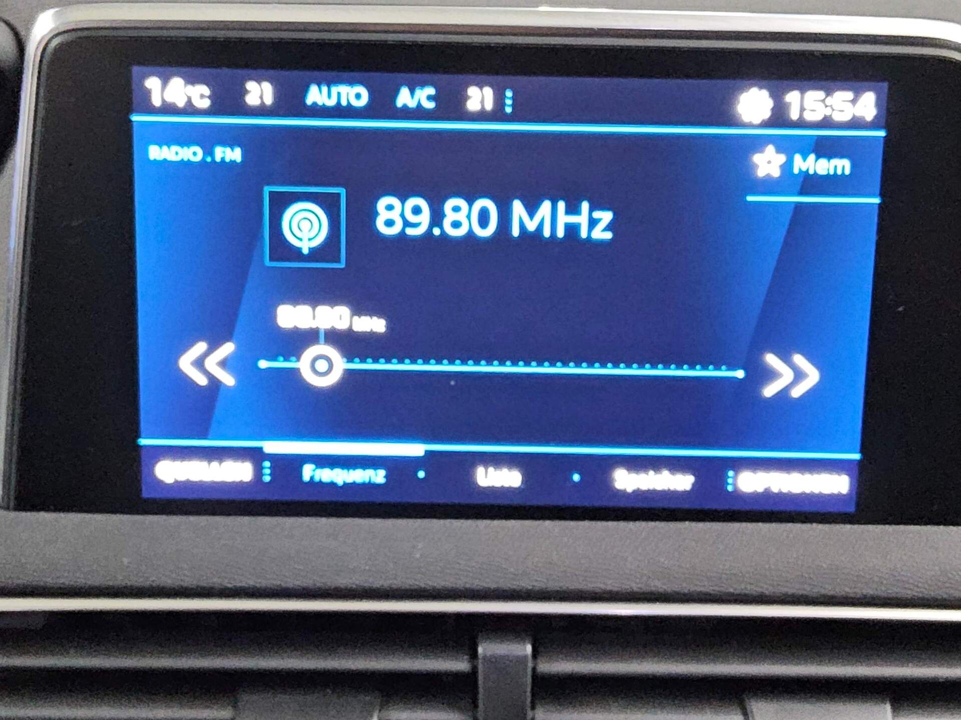 Peugeot 5008 1.5 BlueHDi 130 Allure 7-Sitzer AHK LED 7