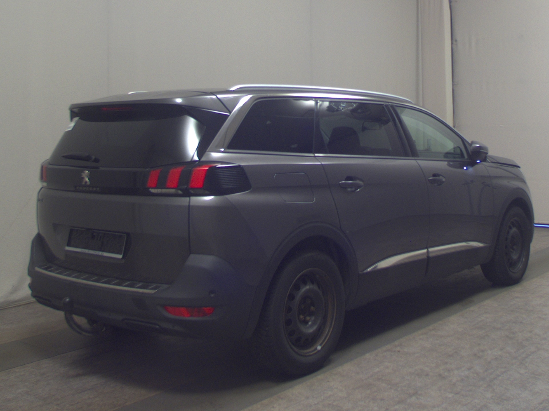 Peugeot 5008 1.5 BlueHDi 130 Allure 7-Sitzer AHK LED 4