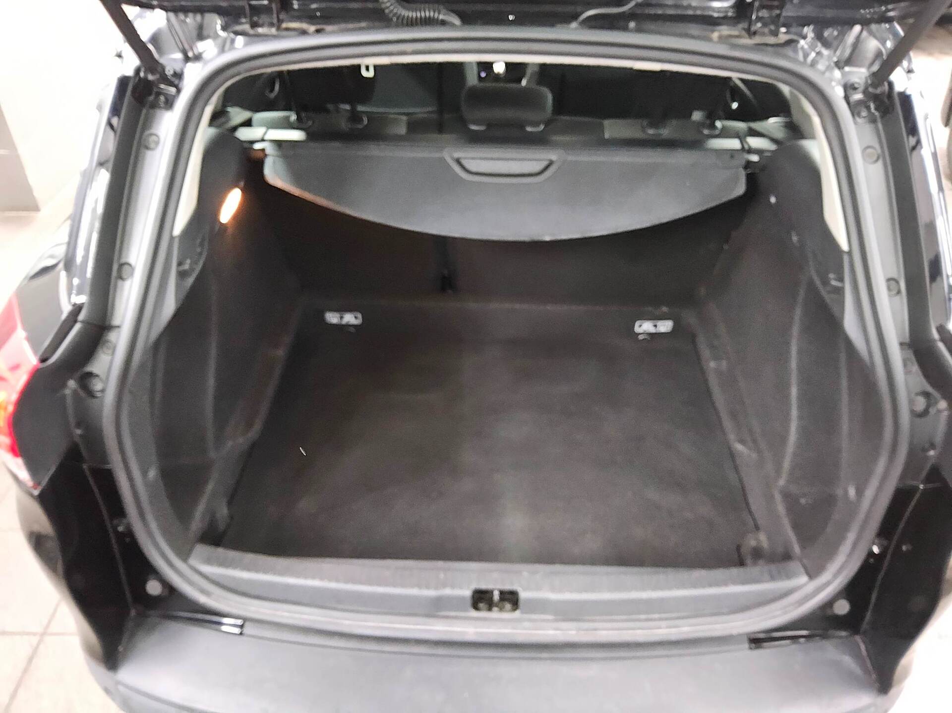 Renault Clio Grandtour 0.9 TCe Navi PDC Shz BT Tempomat 10